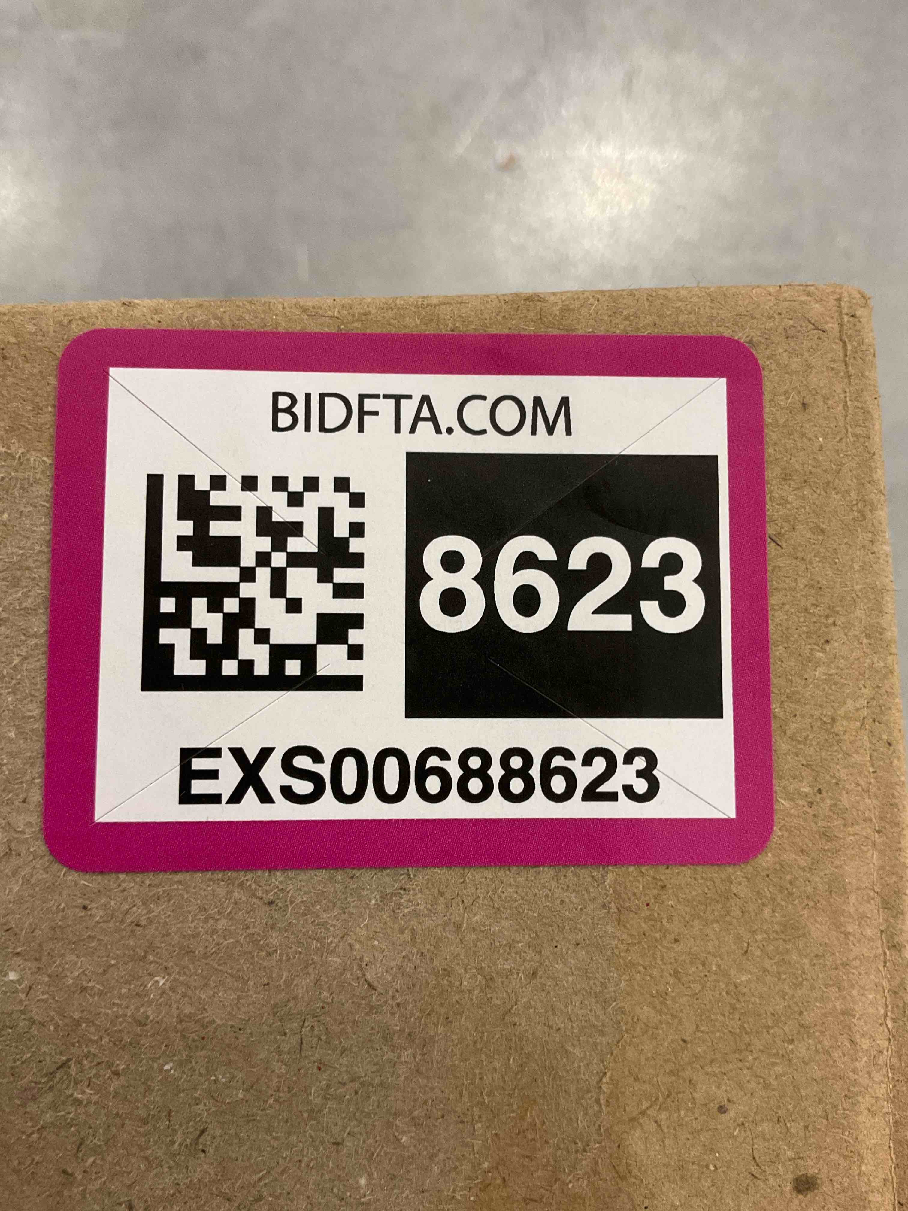 https://s3.amazonaws.com/lotting-images-prod/bidfta/EXS00688623_1697561571839.jpeg