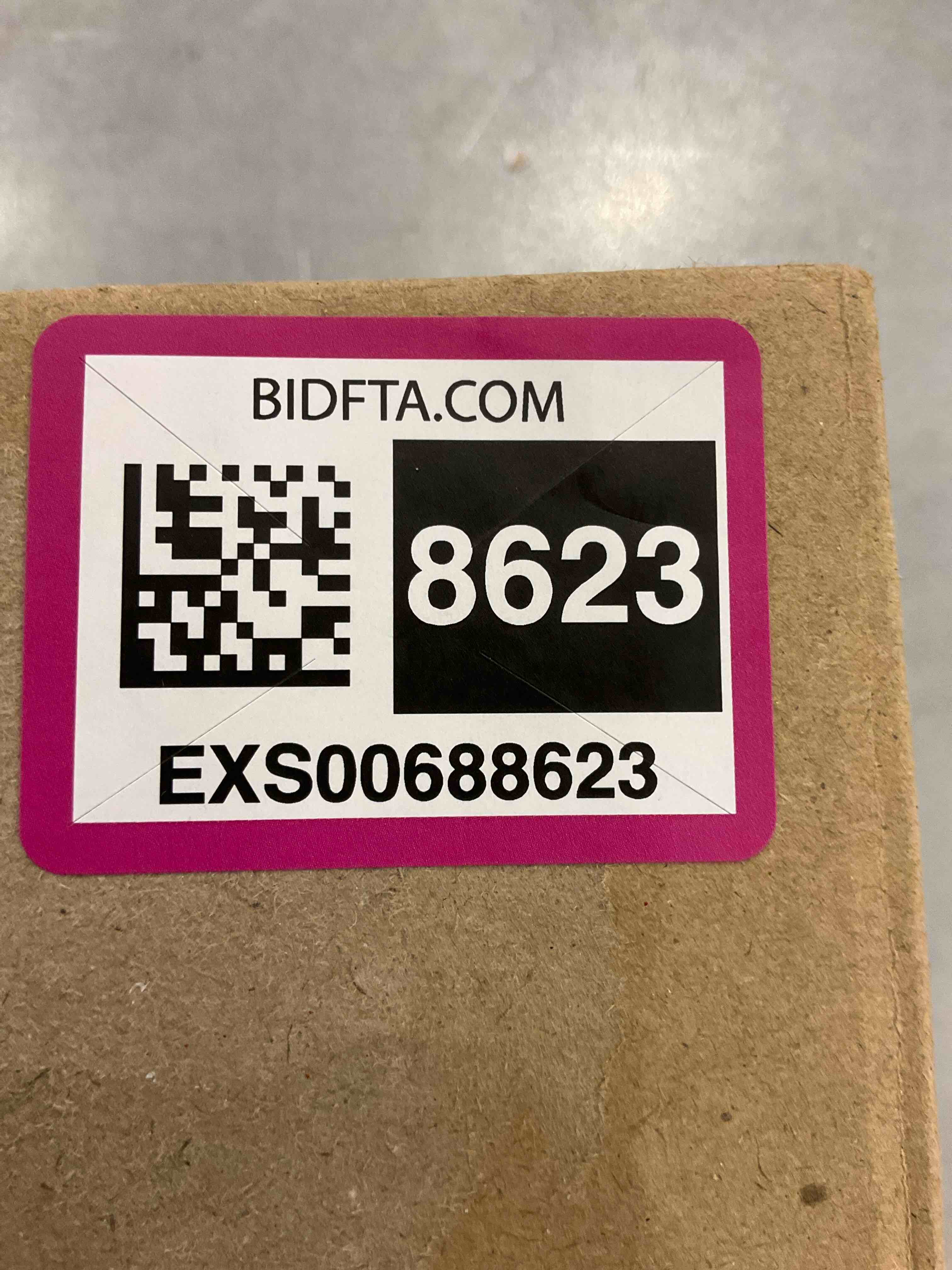 https://s3.amazonaws.com/lotting-images-prod/bidfta/EXS00688623_1697561572903.jpeg