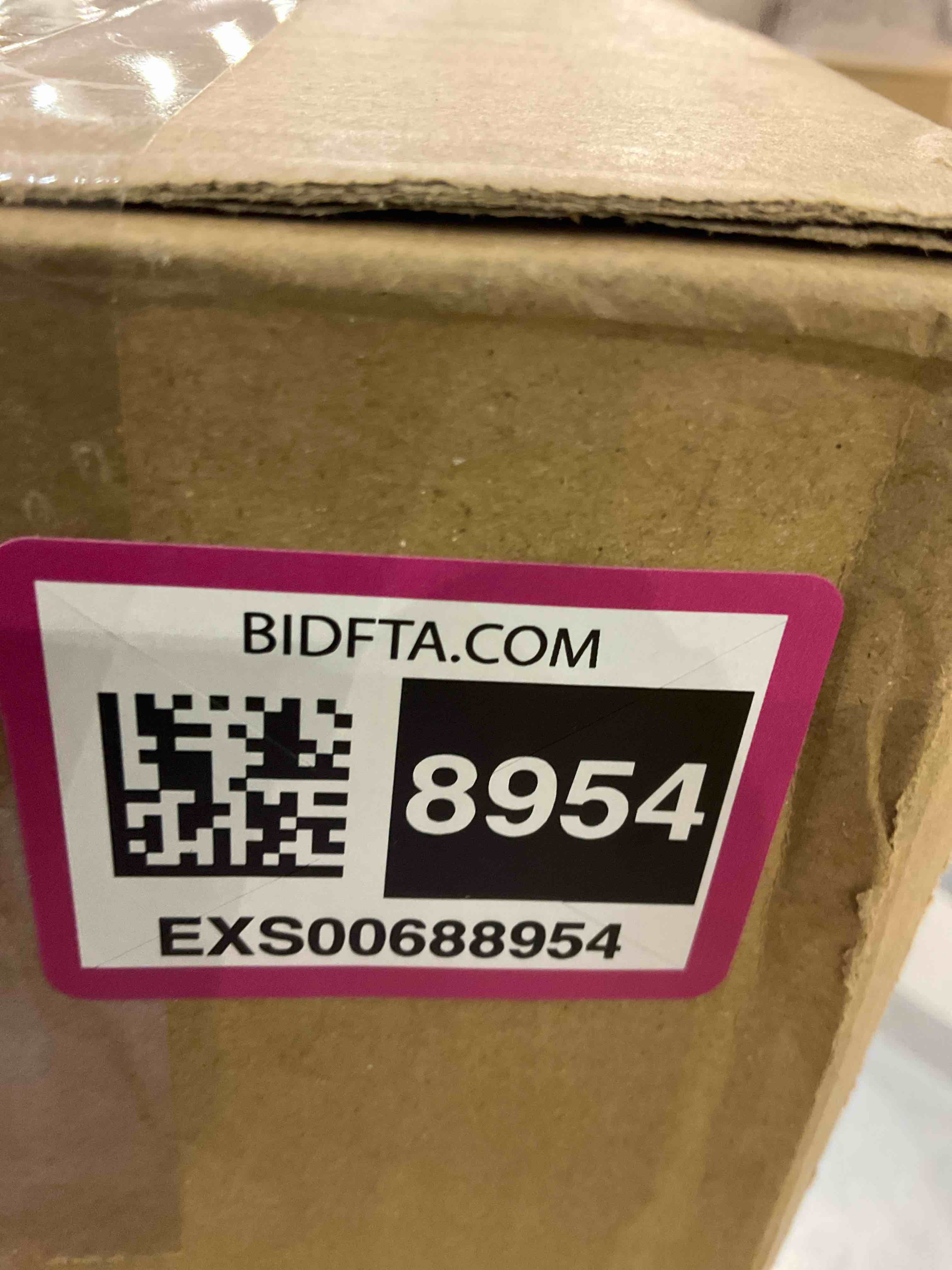 https://s3.amazonaws.com/lotting-images-prod/bidfta/EXS00688954_1697800751041.jpeg