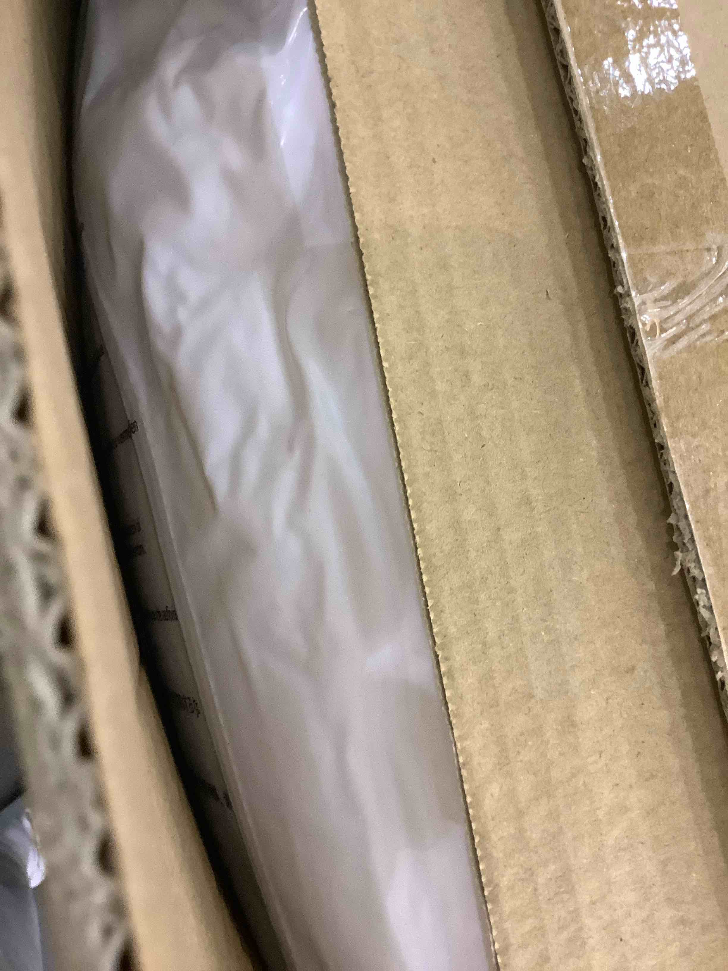 https://s3.amazonaws.com/lotting-images-prod/bidfta/EXS00689297_1697561234663.jpeg