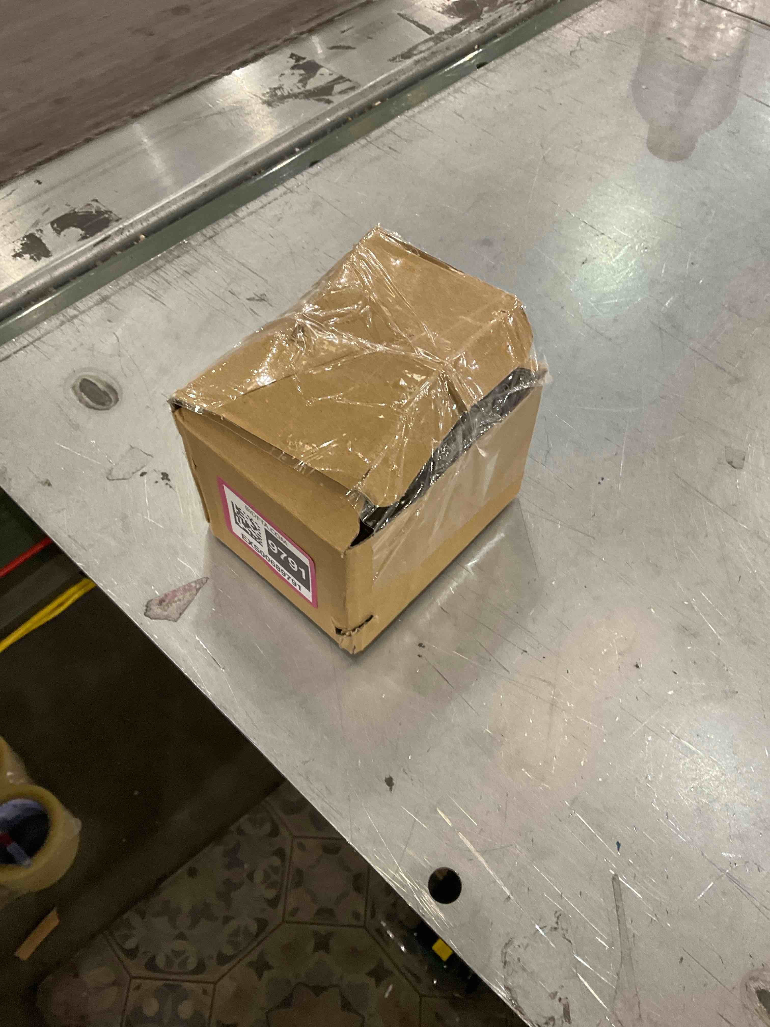 https://s3.amazonaws.com/lotting-images-prod/bidfta/EXS00689791_1697726148623.jpeg