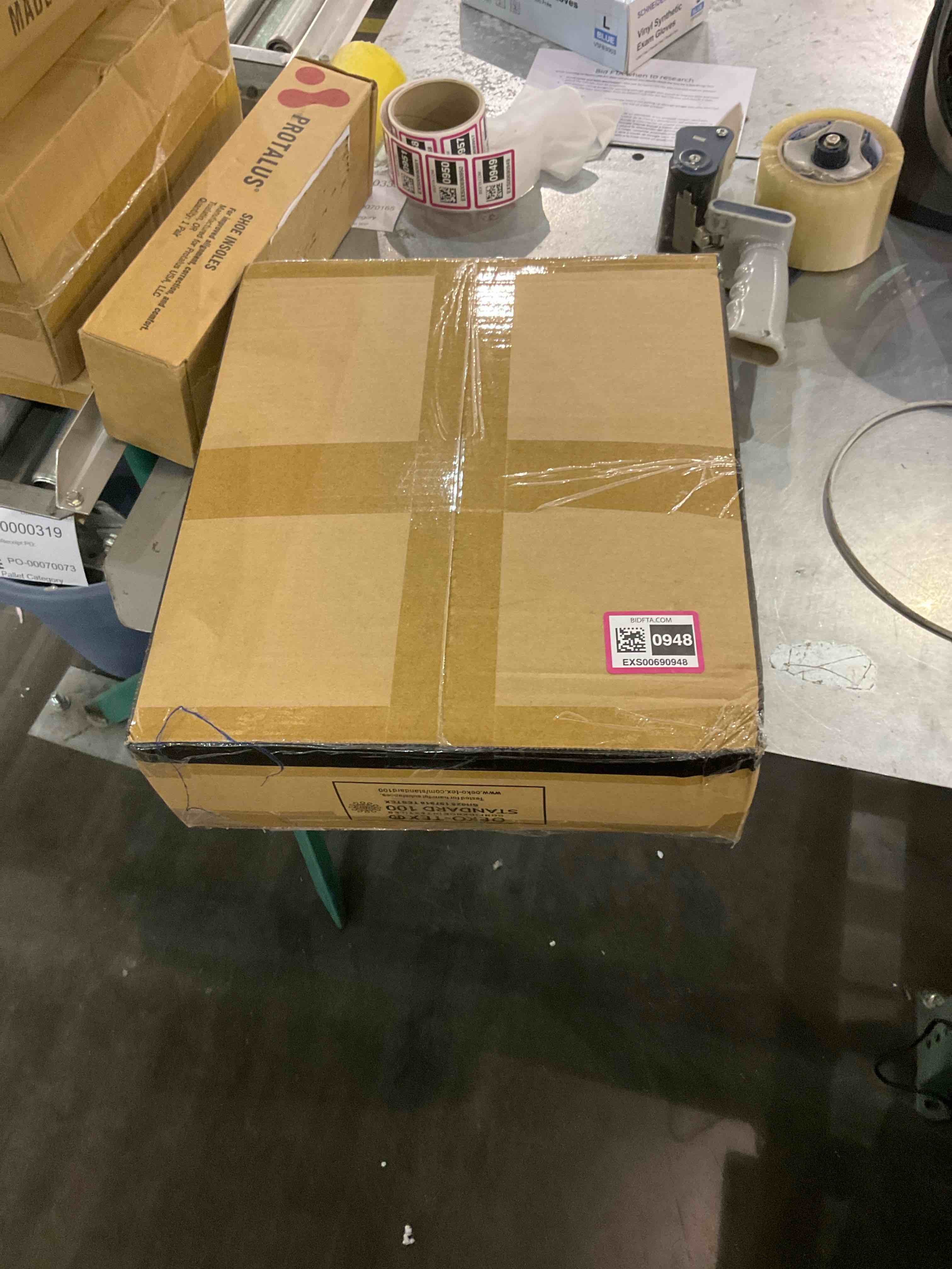 https://s3.amazonaws.com/lotting-images-prod/bidfta/EXS00690948_1698681120683.jpeg