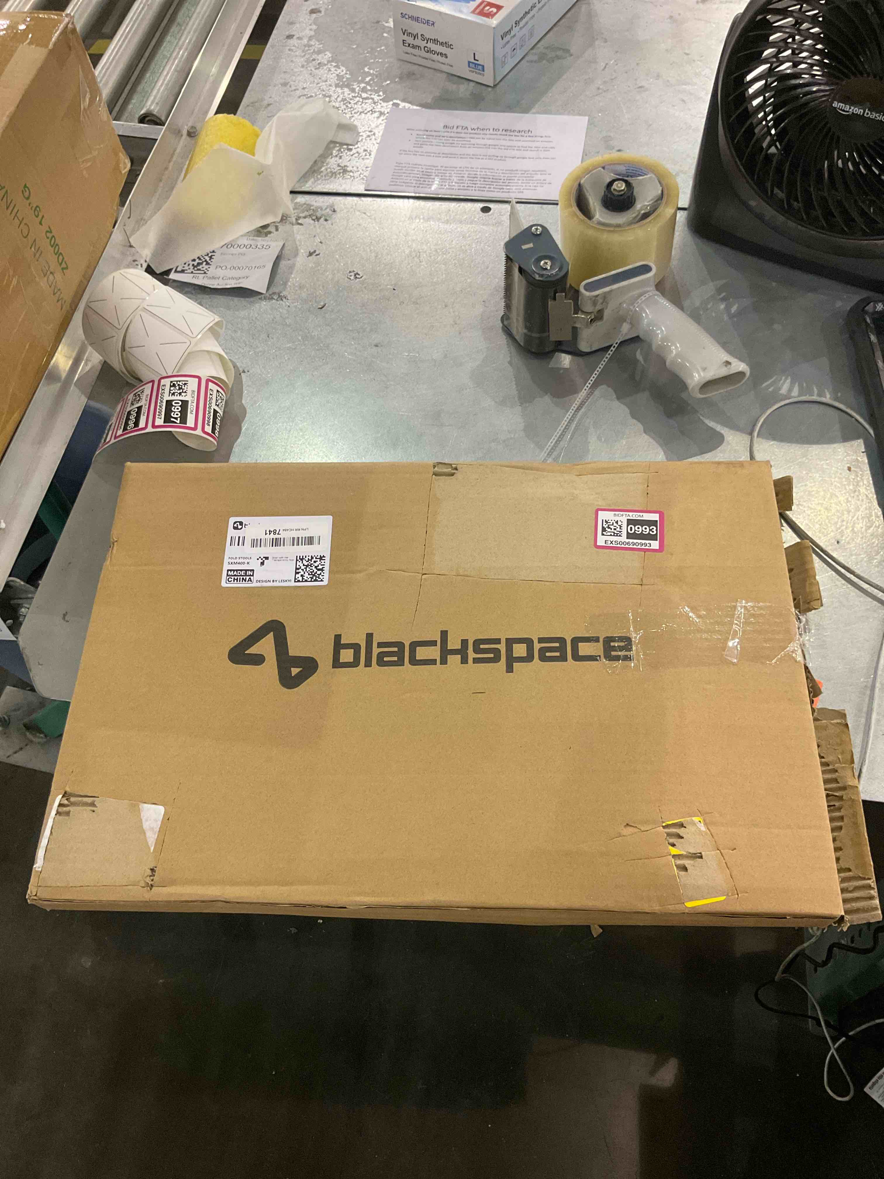 https://s3.amazonaws.com/lotting-images-prod/bidfta/EXS00690993_1698692314792.jpeg