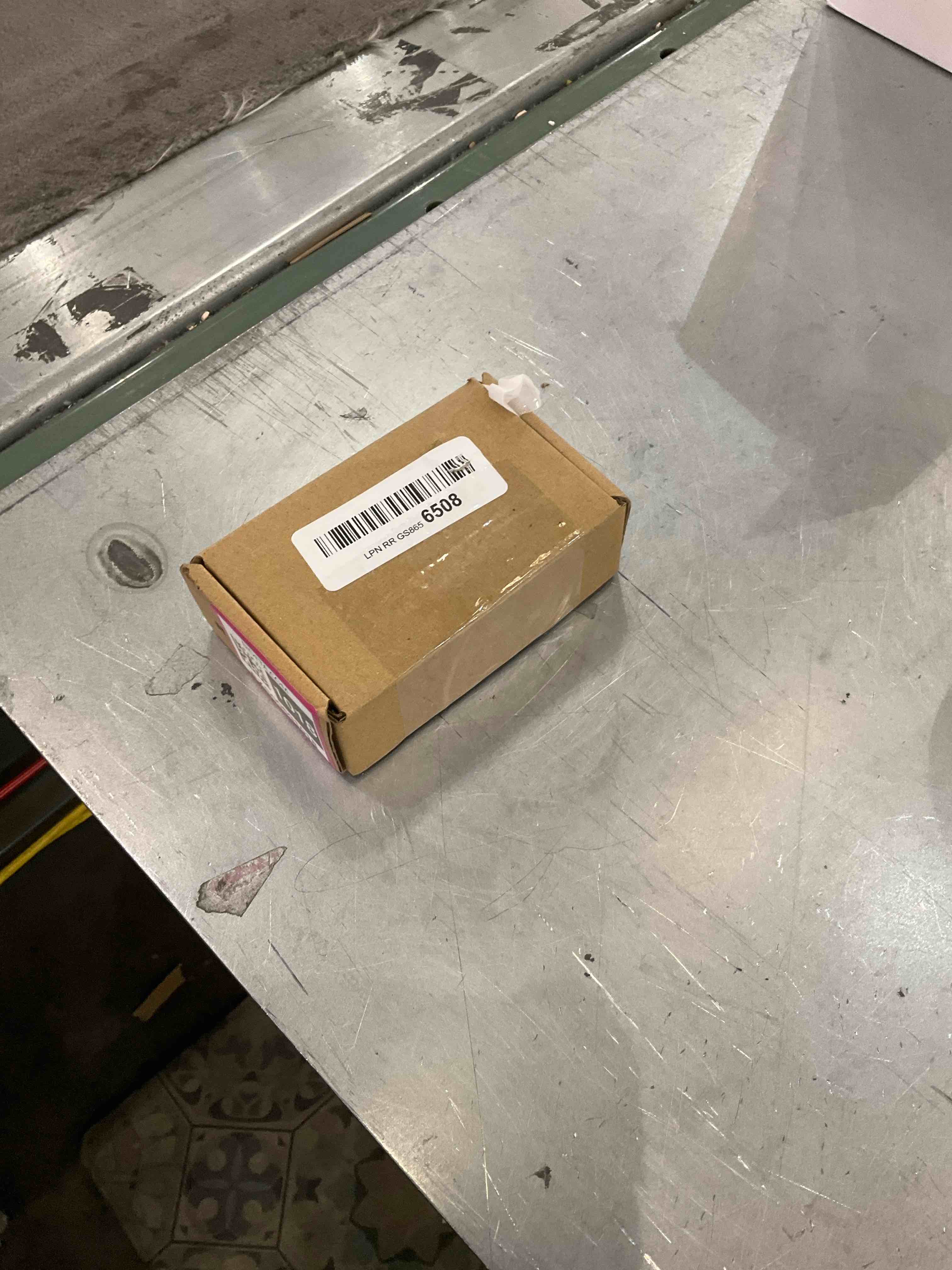 https://s3.amazonaws.com/lotting-images-prod/bidfta/EXS00691018_1697744837120.jpeg