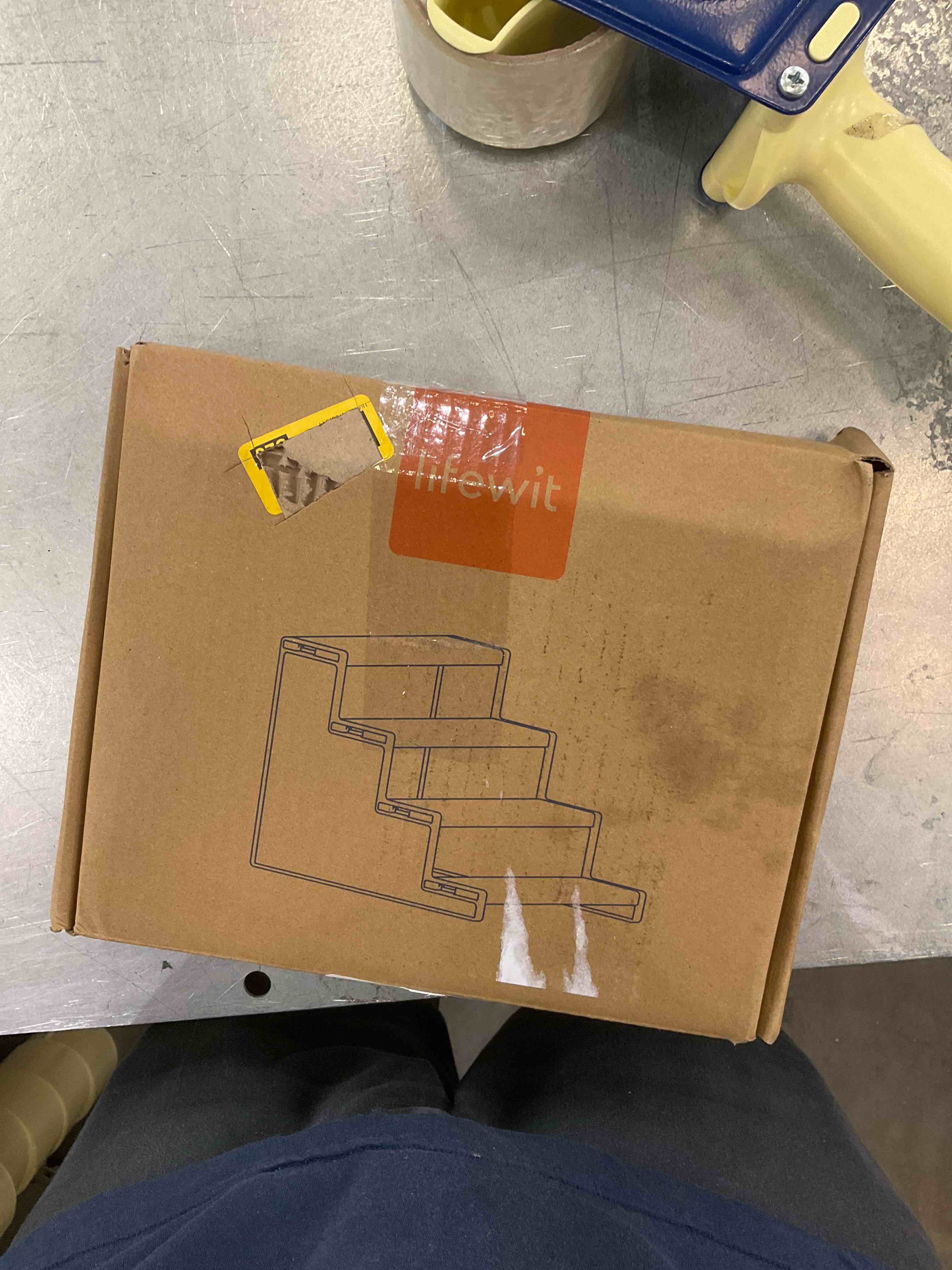 https://s3.amazonaws.com/lotting-images-prod/bidfta/EXS00691196_1697829003663.jpeg
