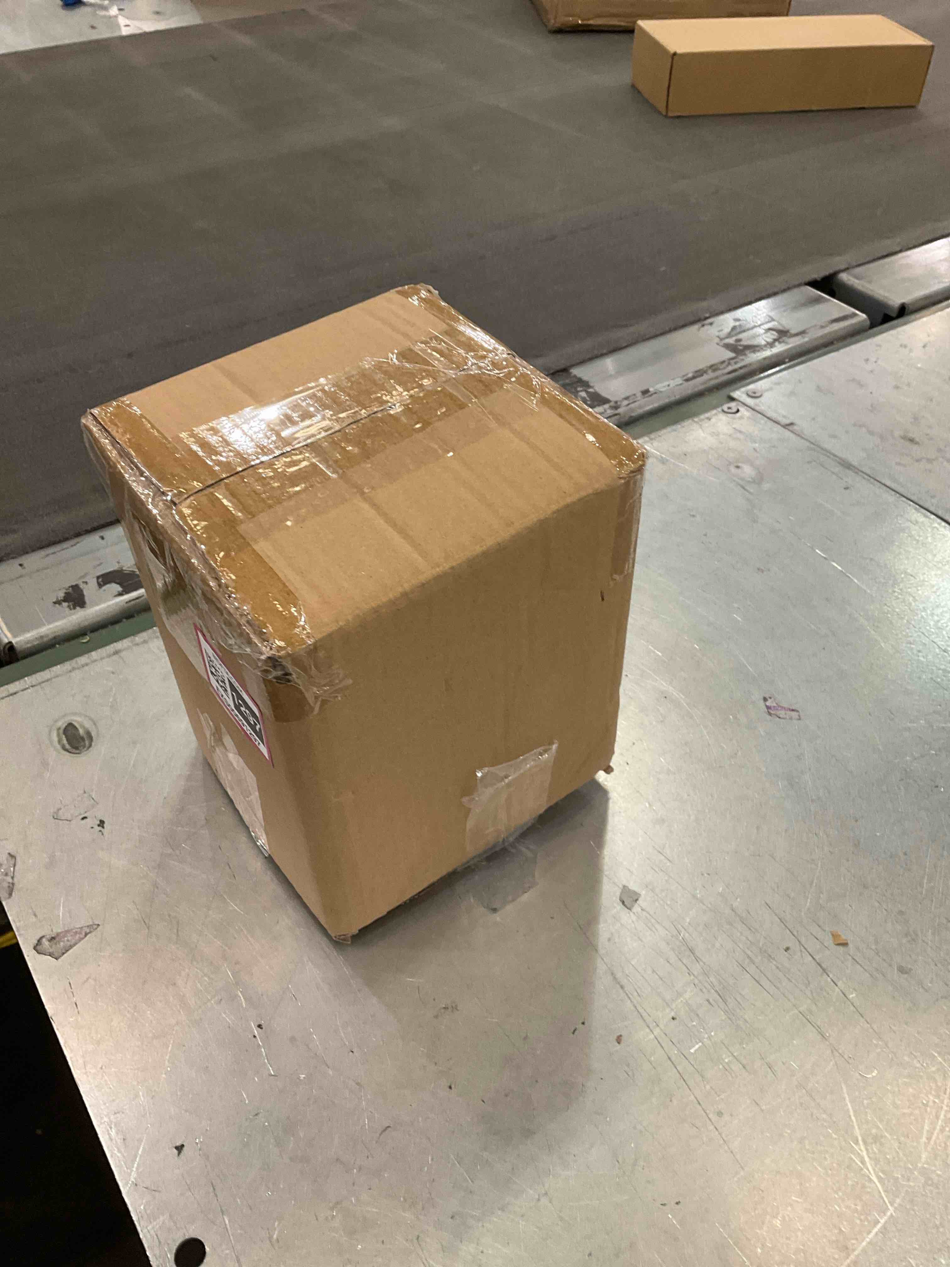 https://s3.amazonaws.com/lotting-images-prod/bidfta/EXS00691297_1698079677476.jpeg