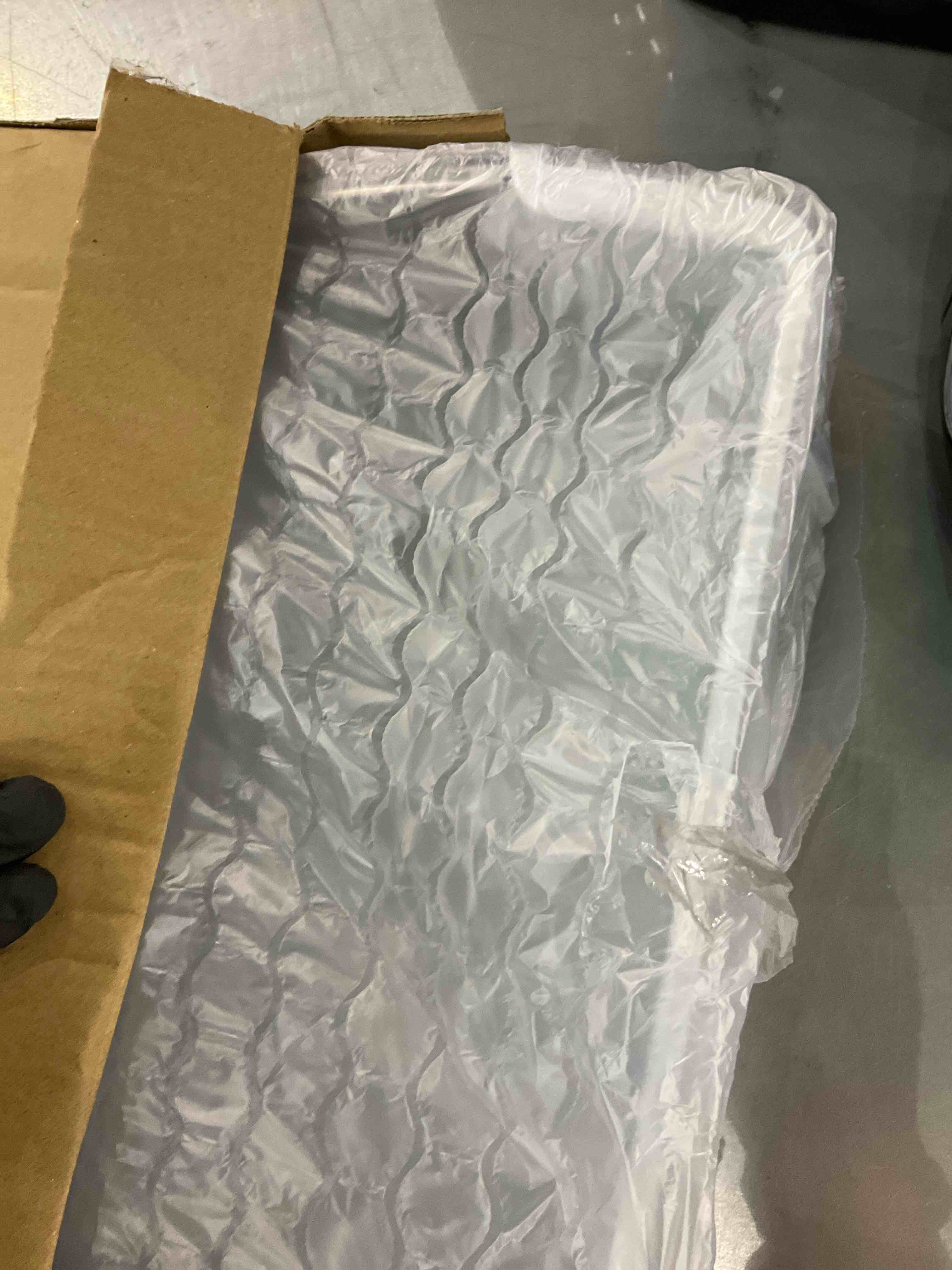 https://s3.amazonaws.com/lotting-images-prod/bidfta/EXS00692070_1697572383217.jpeg