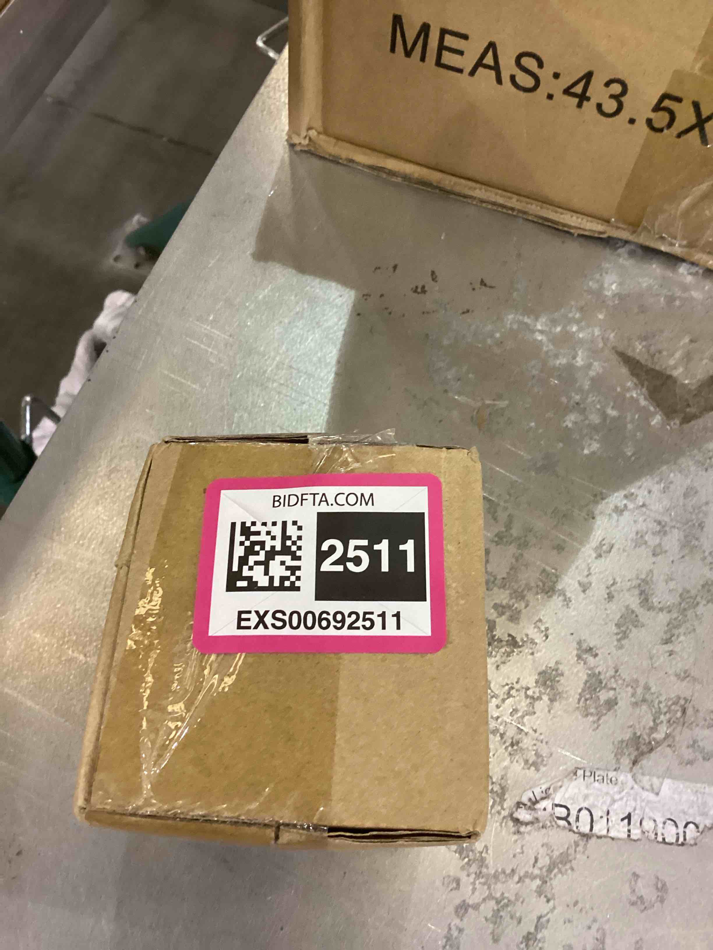 https://s3.amazonaws.com/lotting-images-prod/bidfta/EXS00692511_1697557473352.jpeg