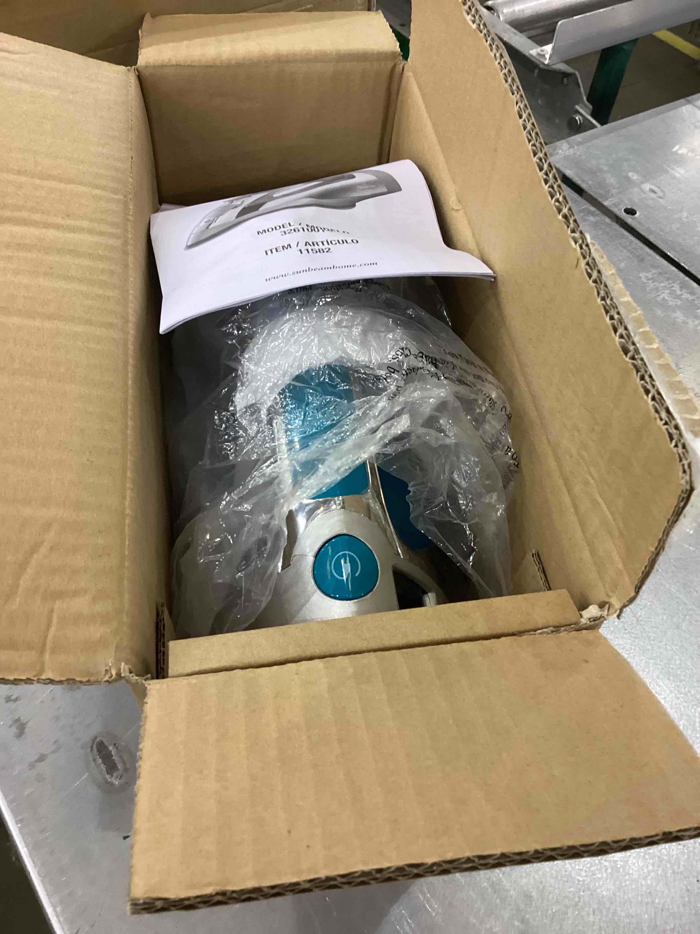 https://s3.amazonaws.com/lotting-images-prod/bidfta/EXS00692522_1697561257980.jpeg