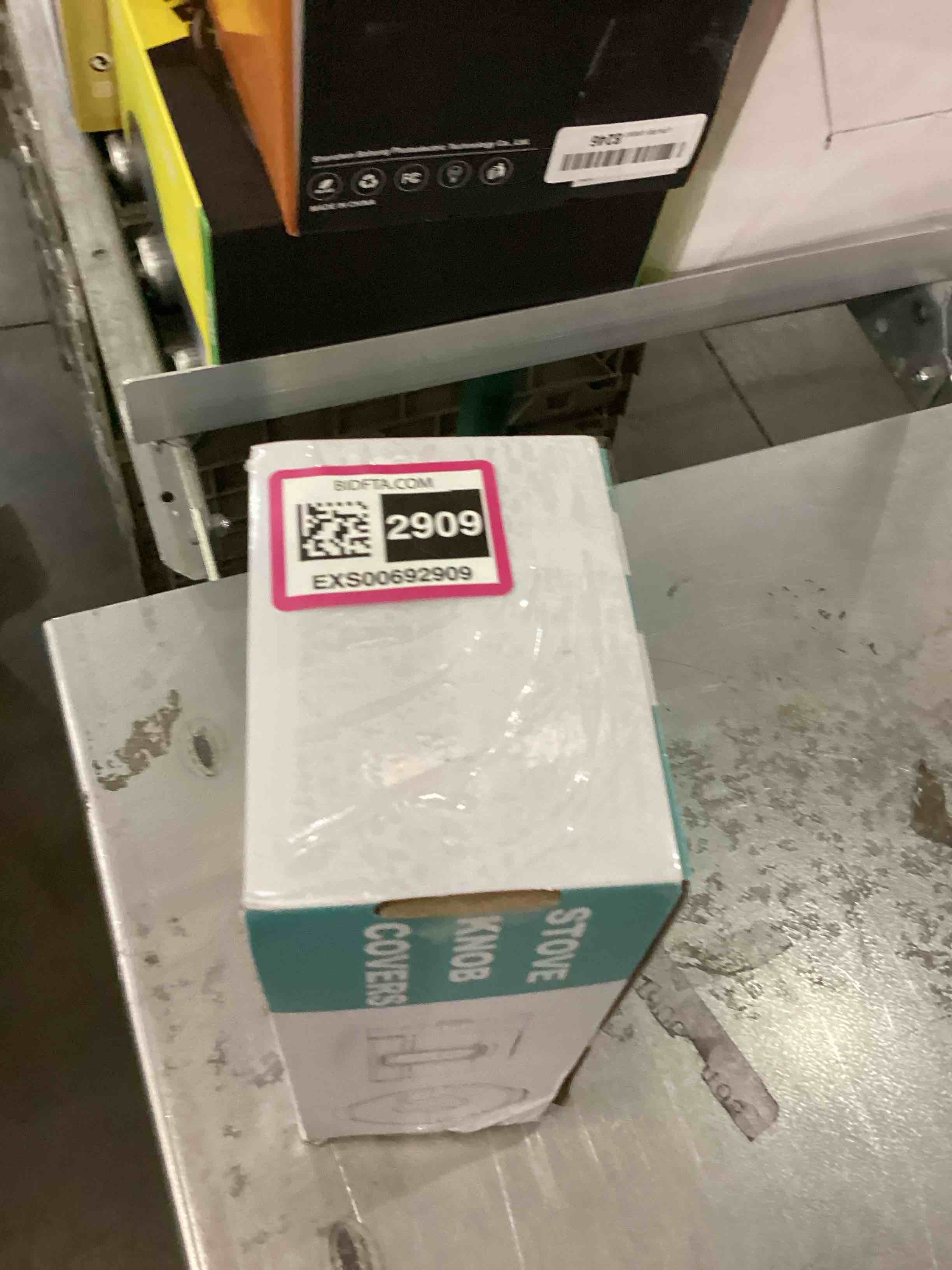 https://s3.amazonaws.com/lotting-images-prod/bidfta/EXS00692909_1697728952691.jpeg