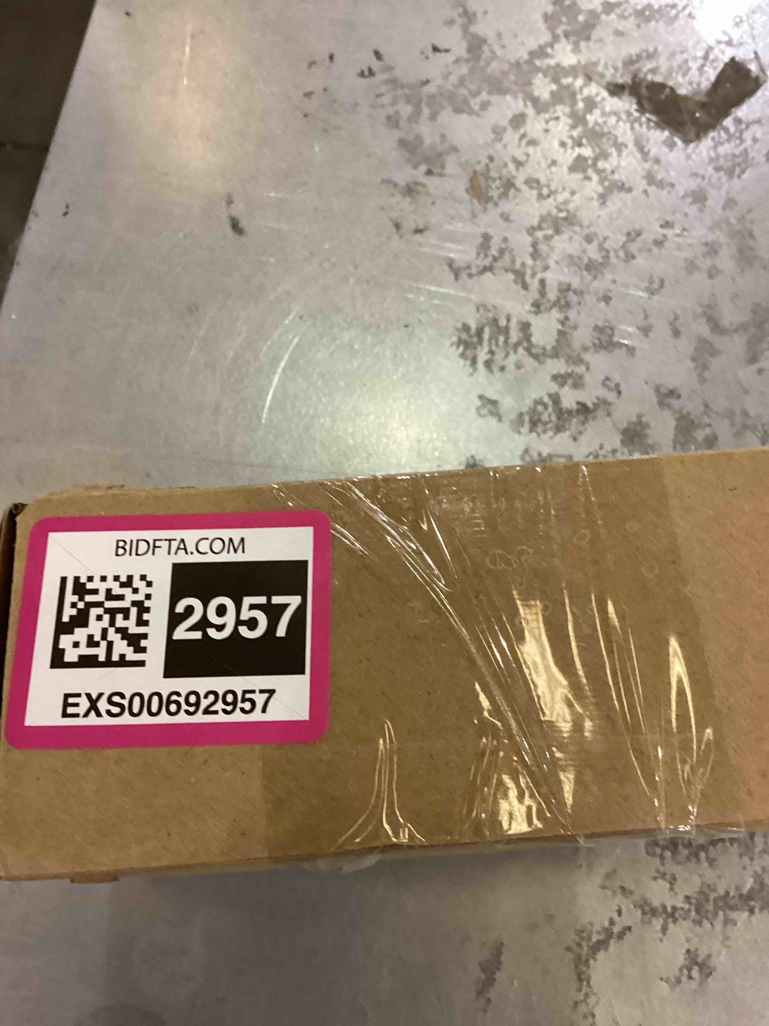 https://s3.amazonaws.com/lotting-images-prod/bidfta/EXS00692957_1697736914029.jpeg