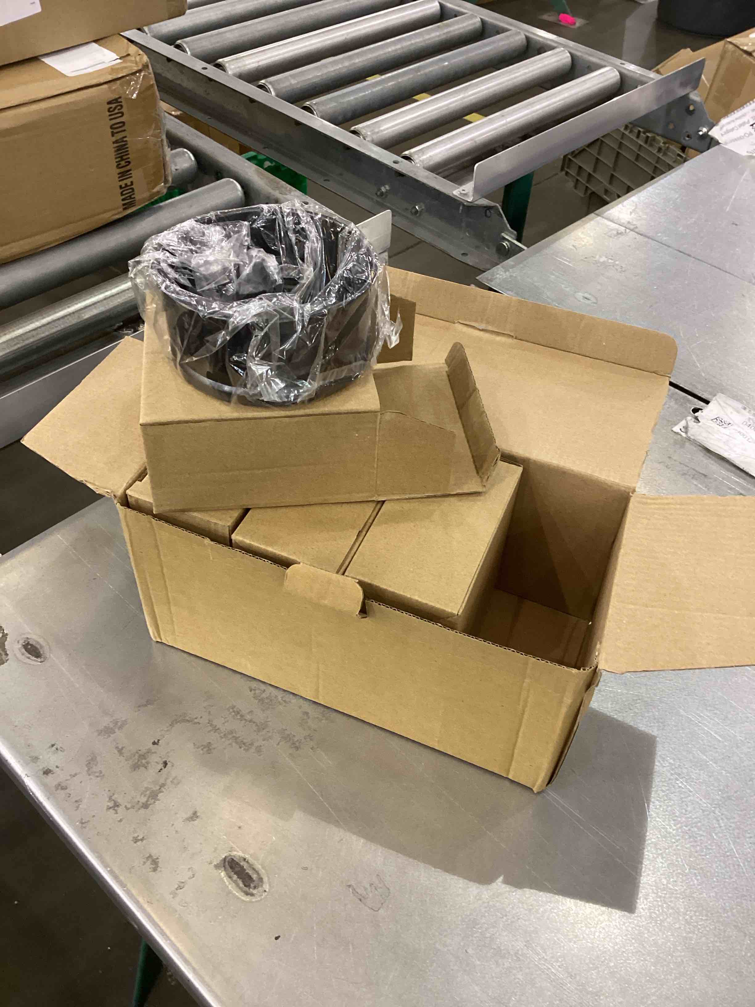 Hiware 4-Inch Mini Springform Pan Set - 4 Piece Small Nonstick Cheesecake Pan for Mini Cheesecakes, Pizzas and Quiches