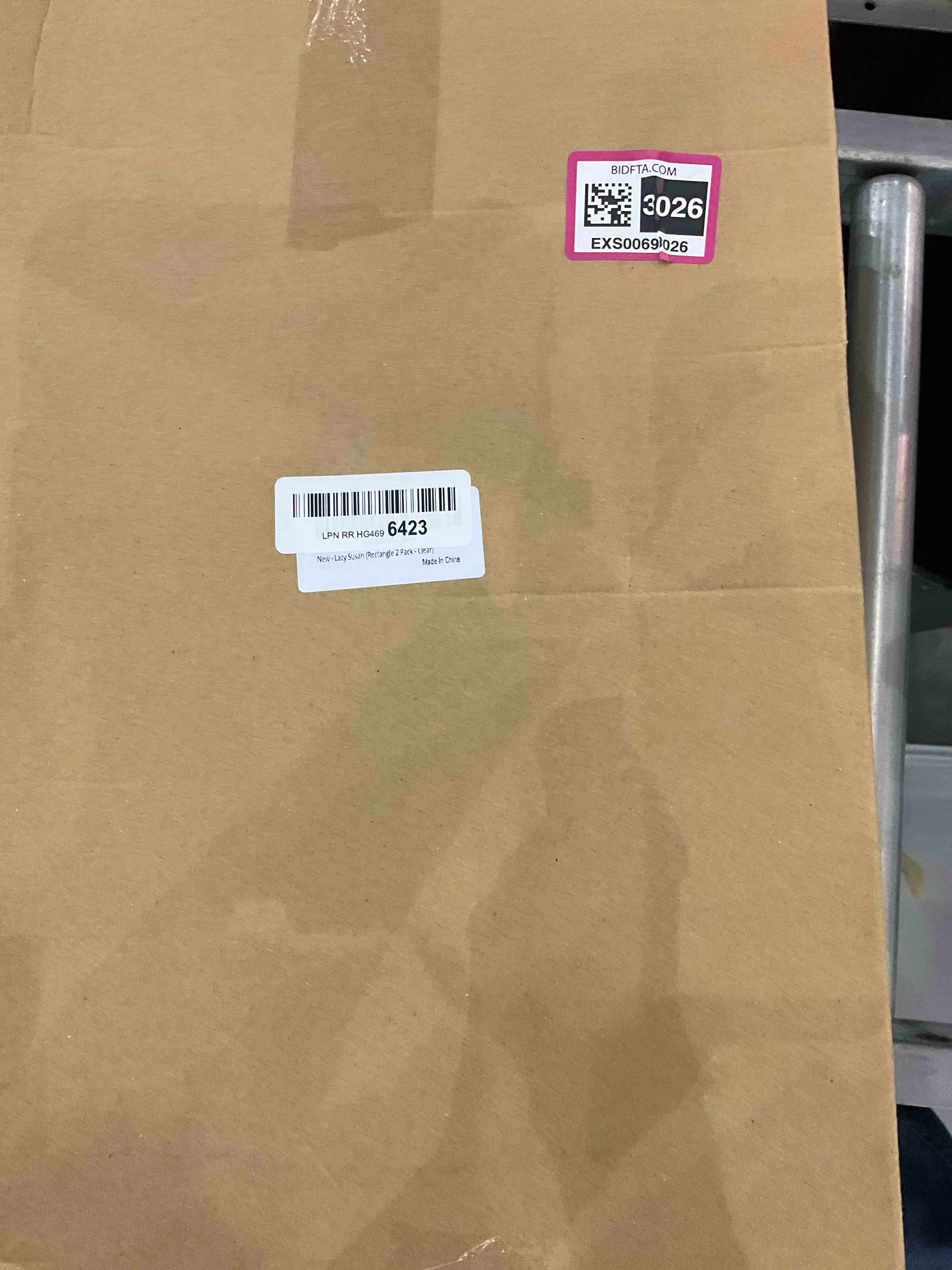 https://s3.amazonaws.com/lotting-images-prod/bidfta/EXS00693026_1700657175317.jpeg