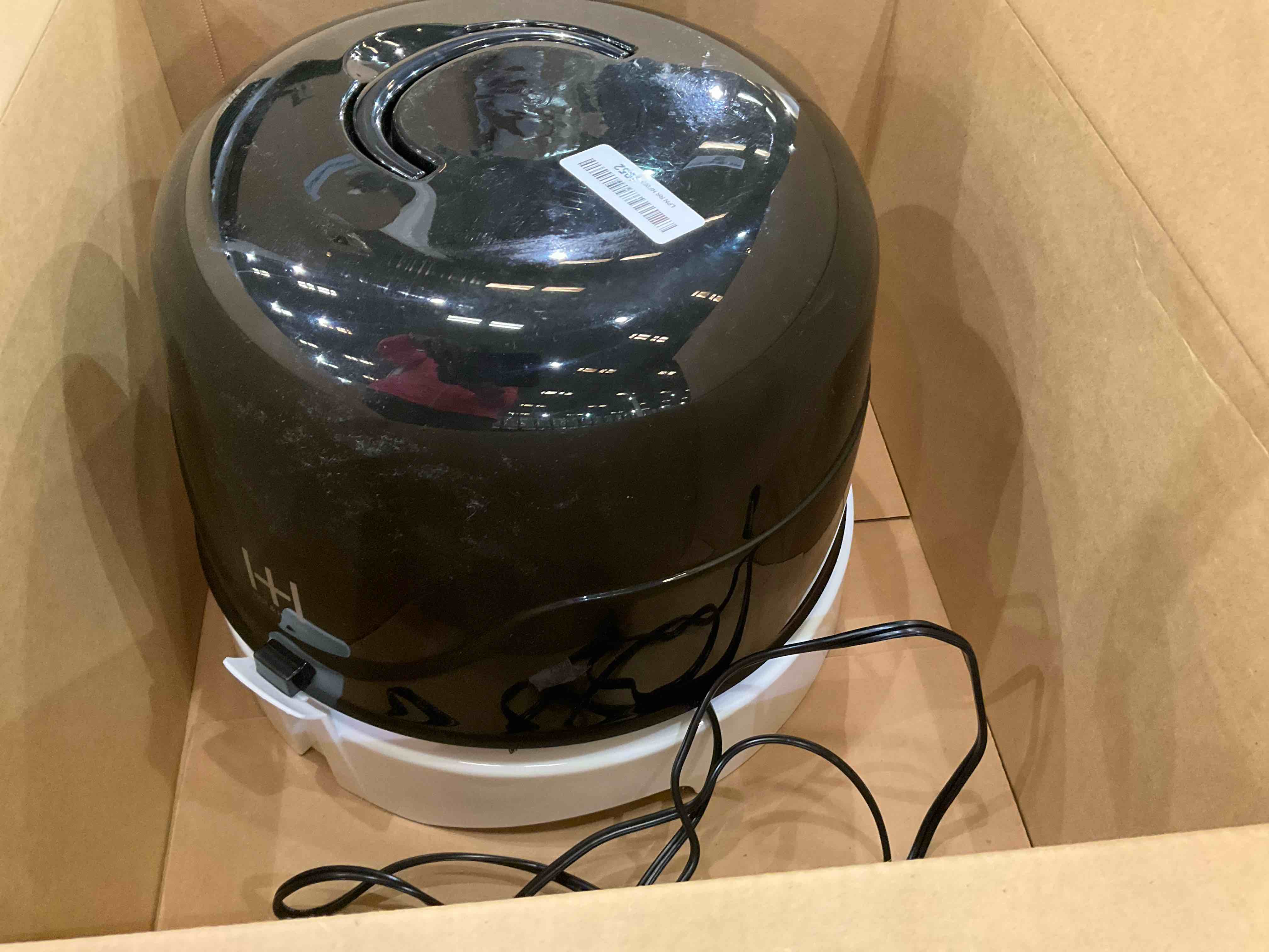 https://s3.amazonaws.com/lotting-images-prod/bidfta/EXS00693418_1701705449741.jpeg