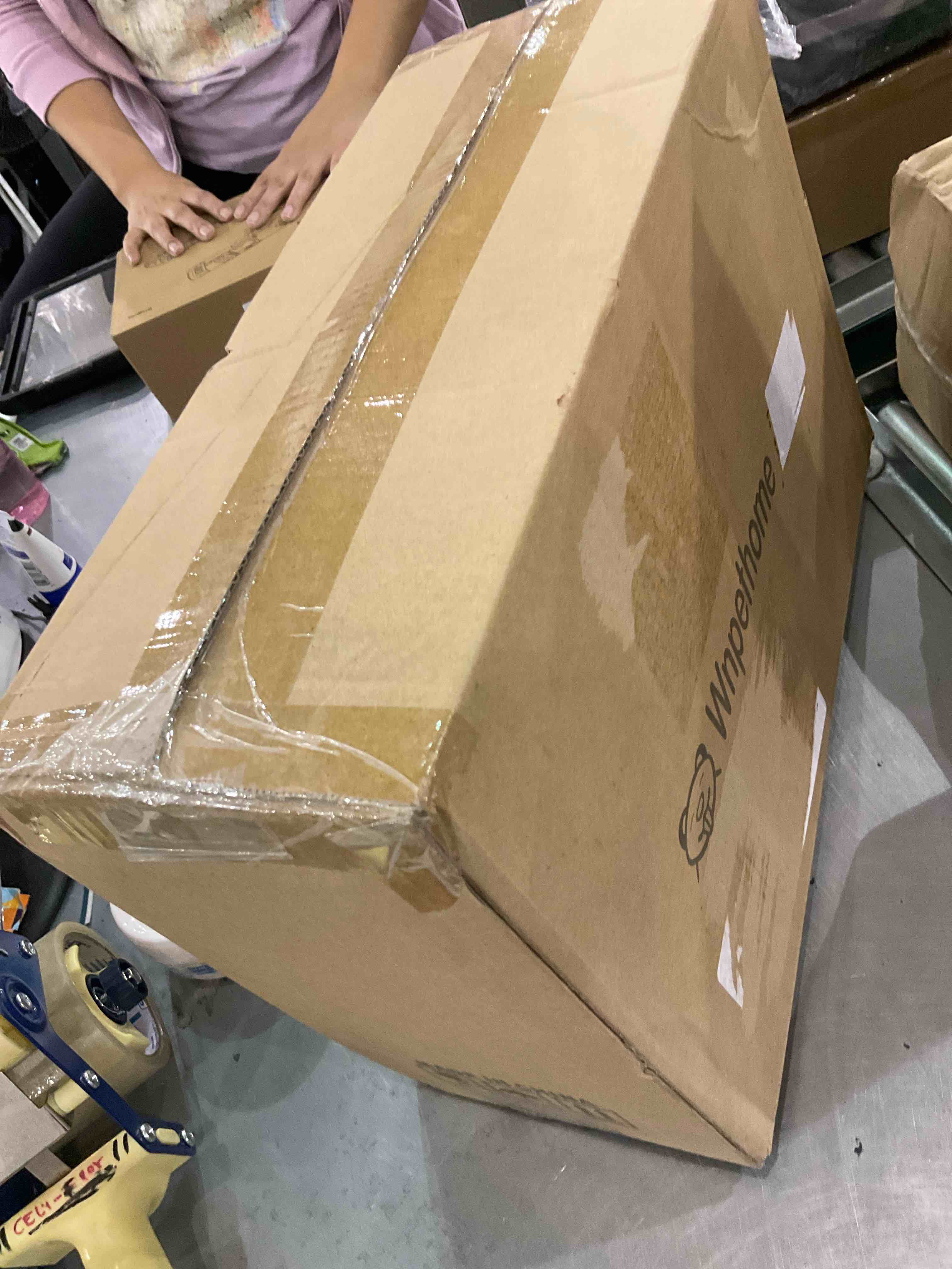 https://s3.amazonaws.com/lotting-images-prod/bidfta/EXS00693855_1697800886367.jpeg