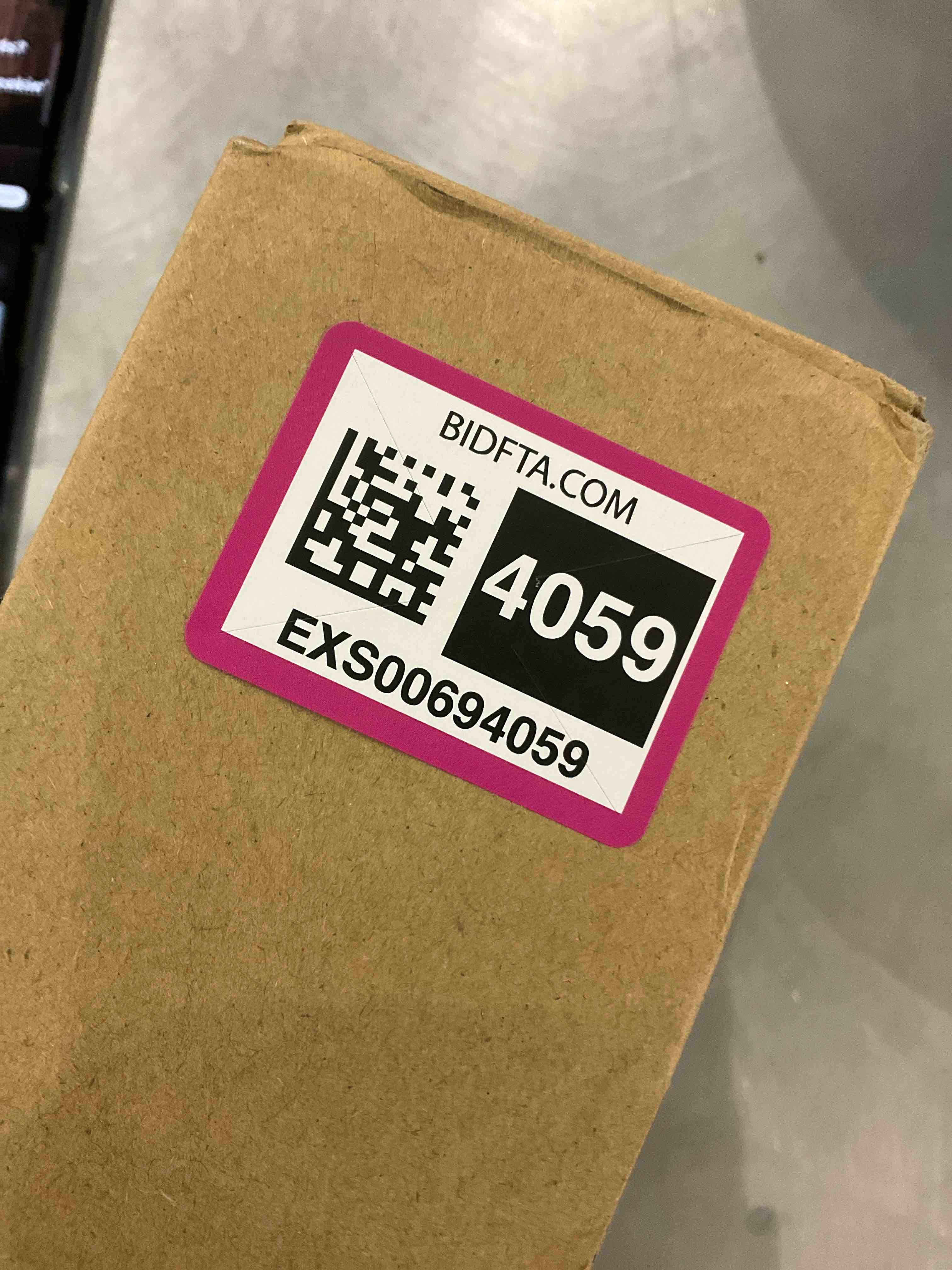 https://s3.amazonaws.com/lotting-images-prod/bidfta/EXS00694059_1698756058478.jpeg