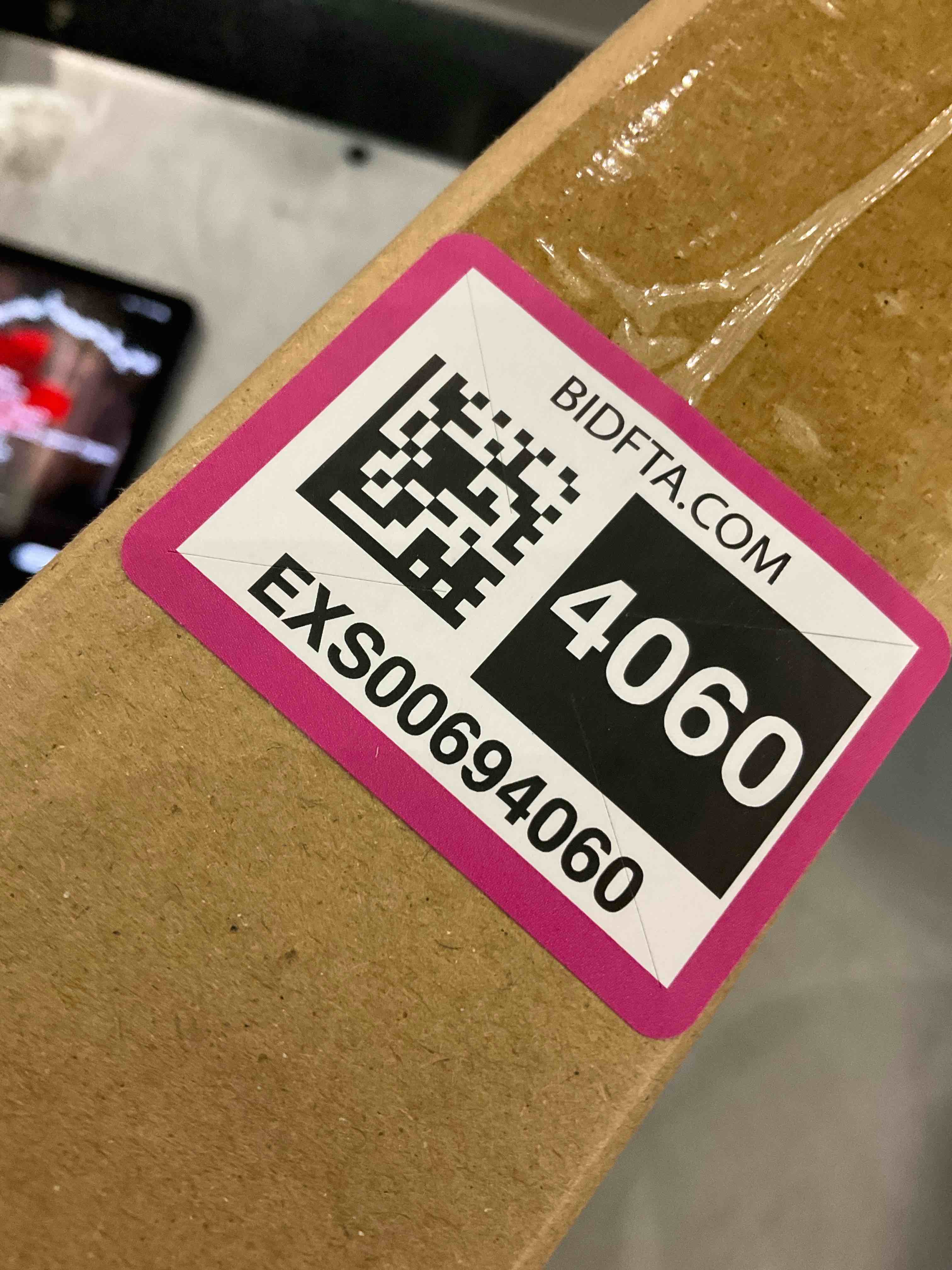 https://s3.amazonaws.com/lotting-images-prod/bidfta/EXS00694060_1698756144639.jpeg
