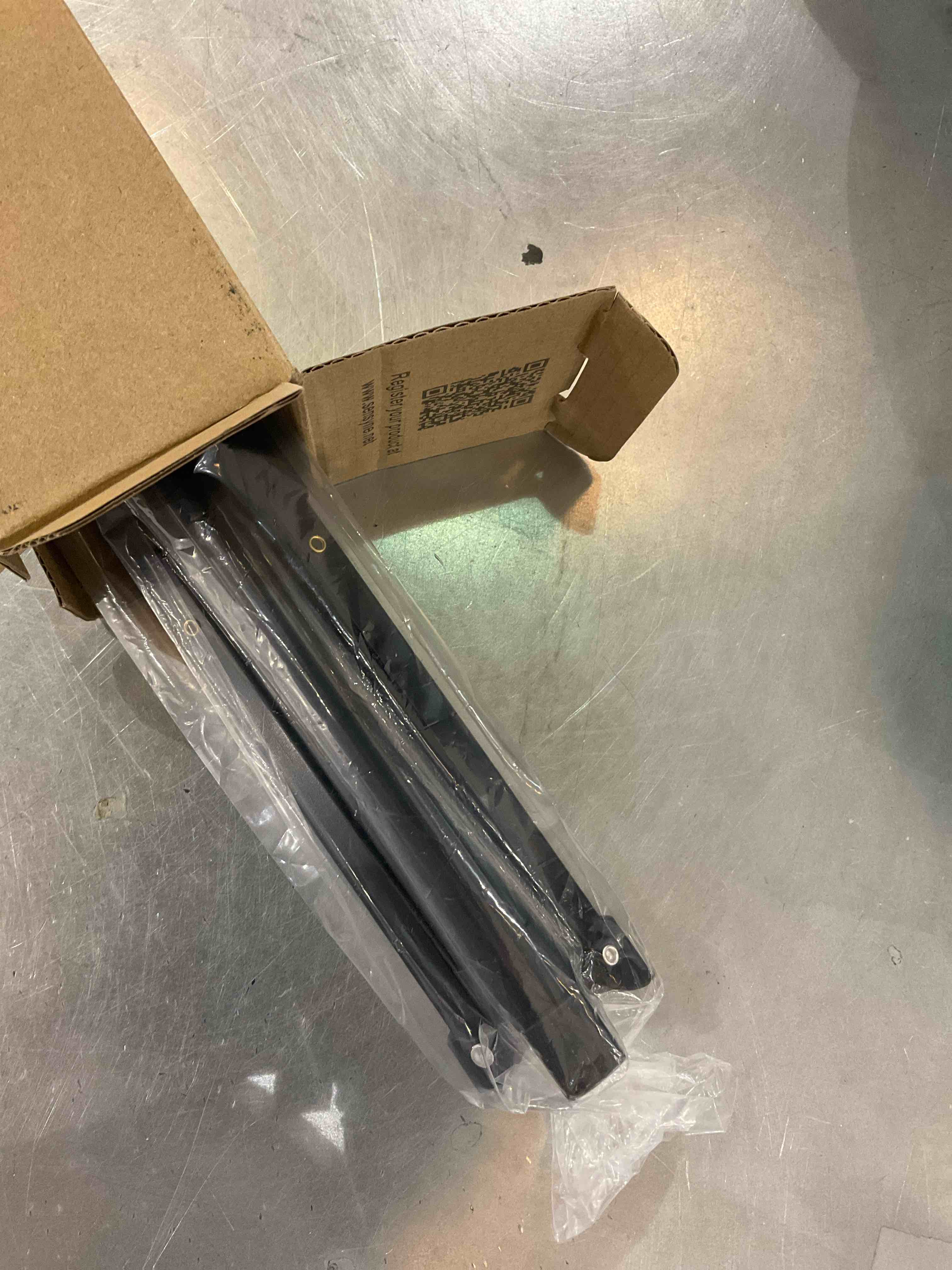 https://s3.amazonaws.com/lotting-images-prod/bidfta/EXS00694212_1699036202330.jpeg