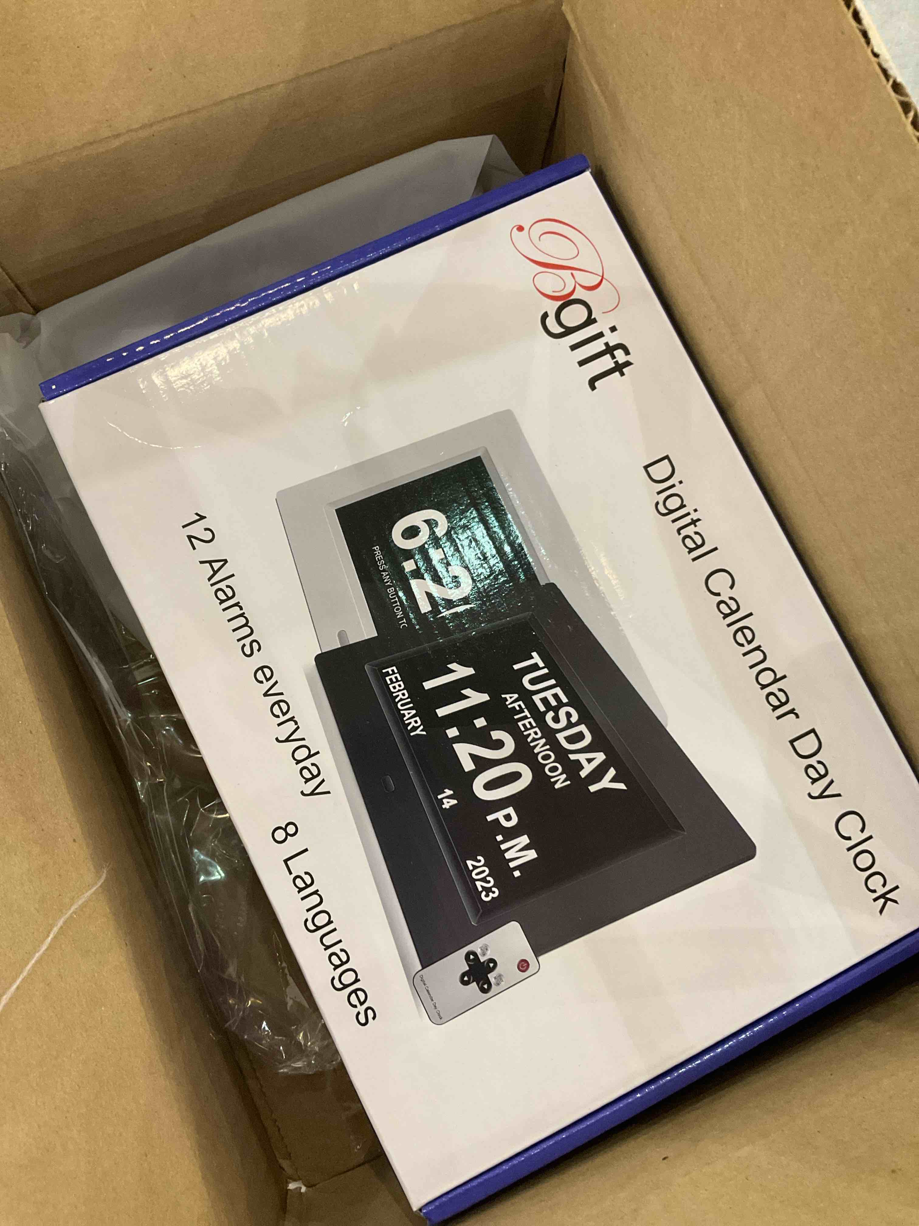 https://s3.amazonaws.com/lotting-images-prod/bidfta/EXS00694213_1699036529344.jpeg