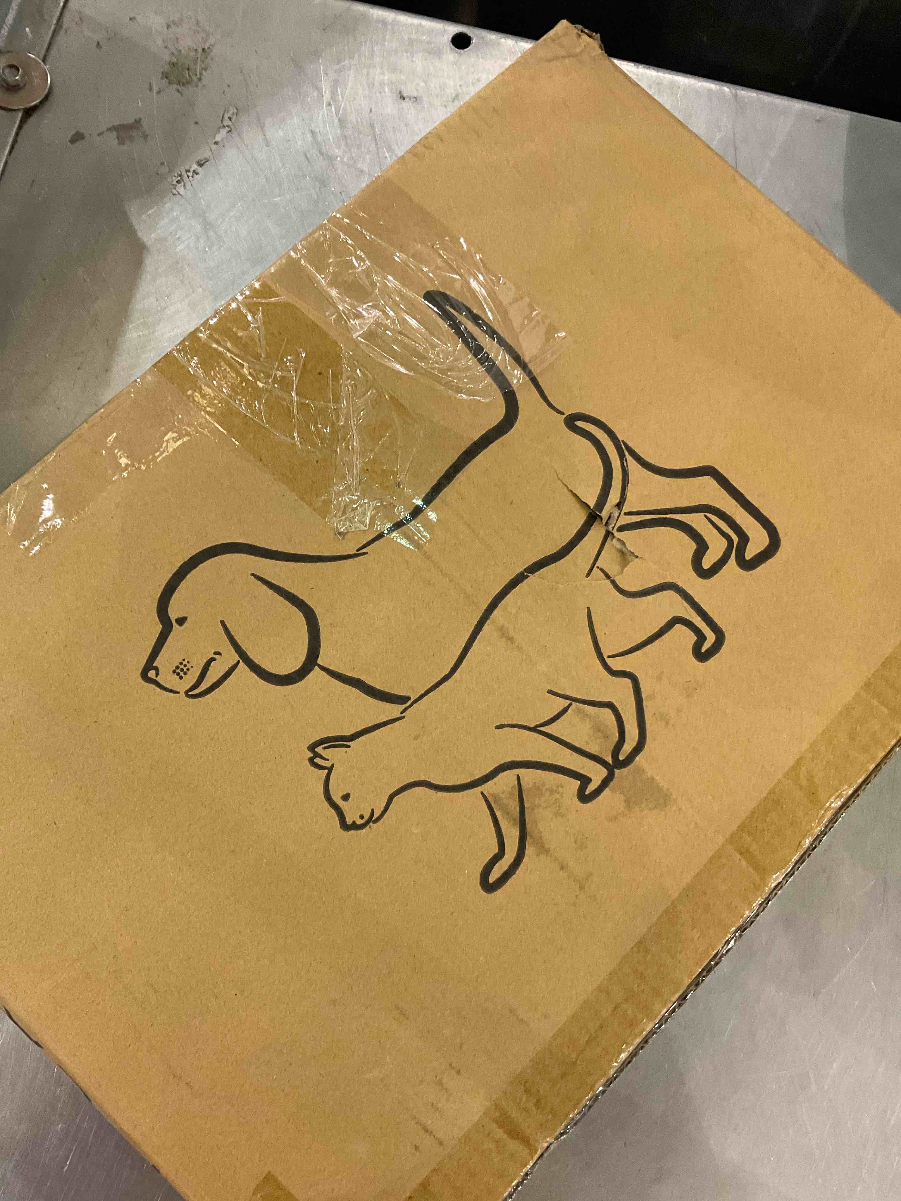 https://s3.amazonaws.com/lotting-images-prod/bidfta/EXS00694384_1699364575219.jpeg