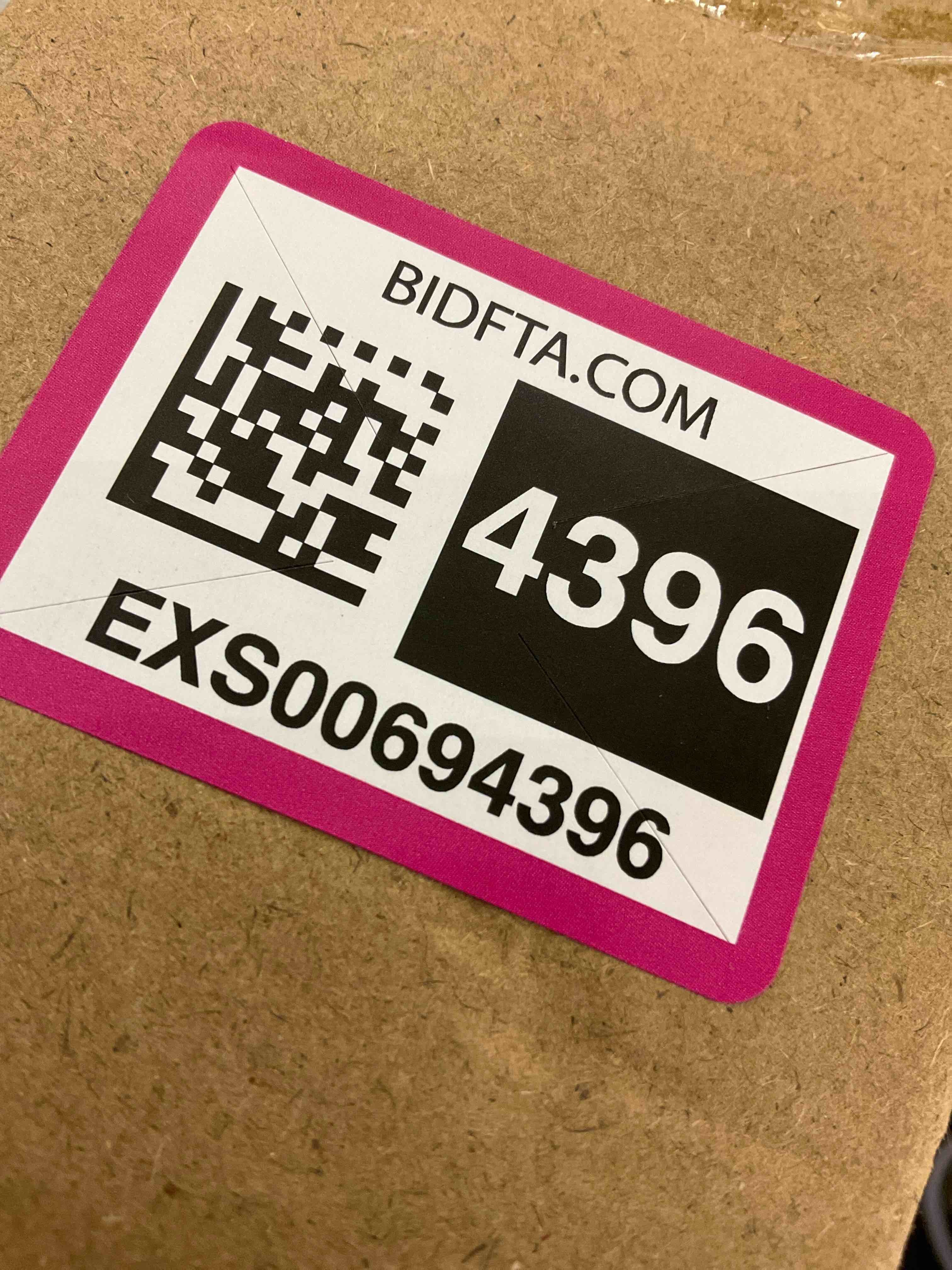 https://s3.amazonaws.com/lotting-images-prod/bidfta/EXS00694396_1699368238859.jpeg