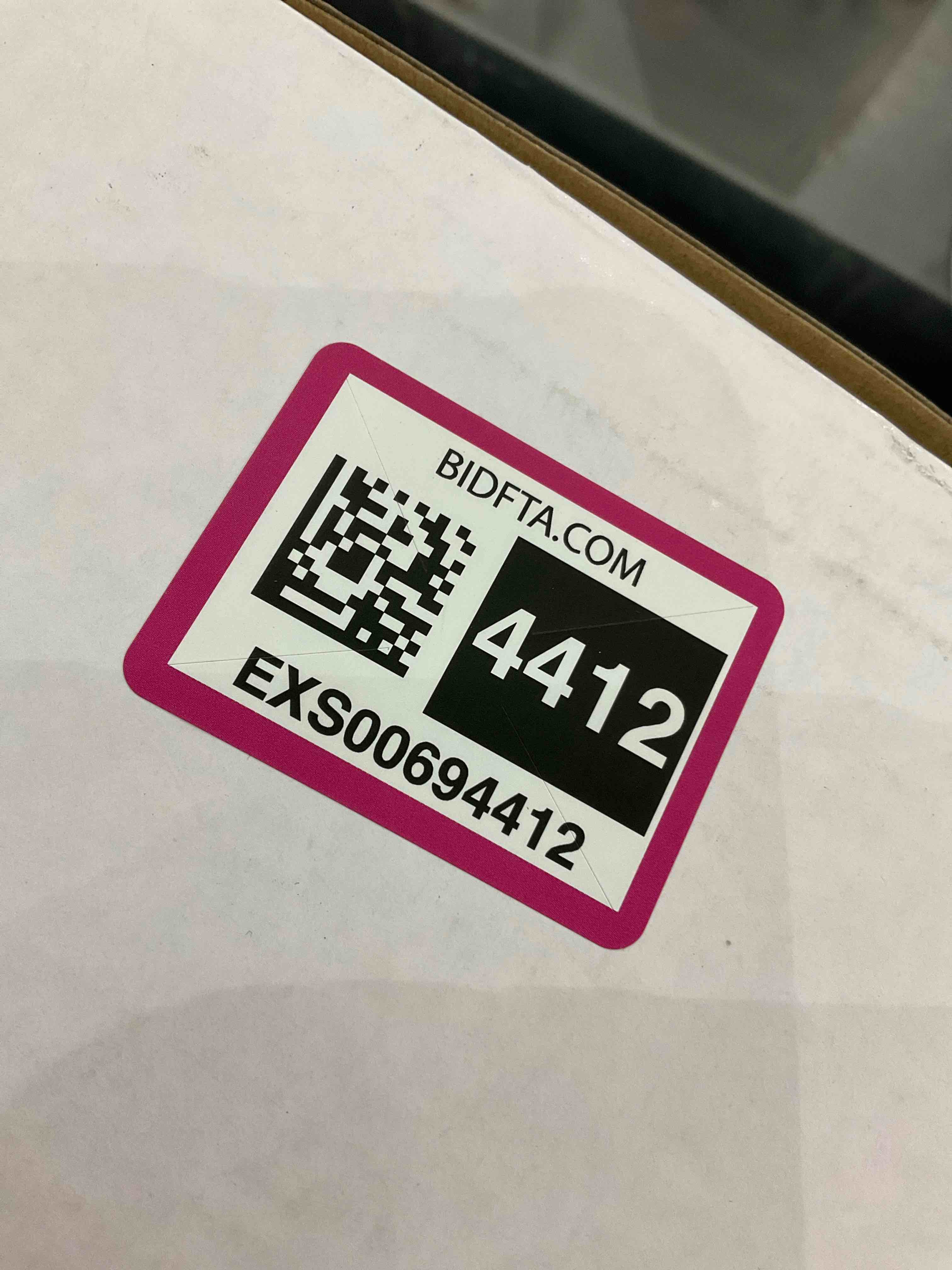 https://s3.amazonaws.com/lotting-images-prod/bidfta/EXS00694412_1699370399869.jpeg
