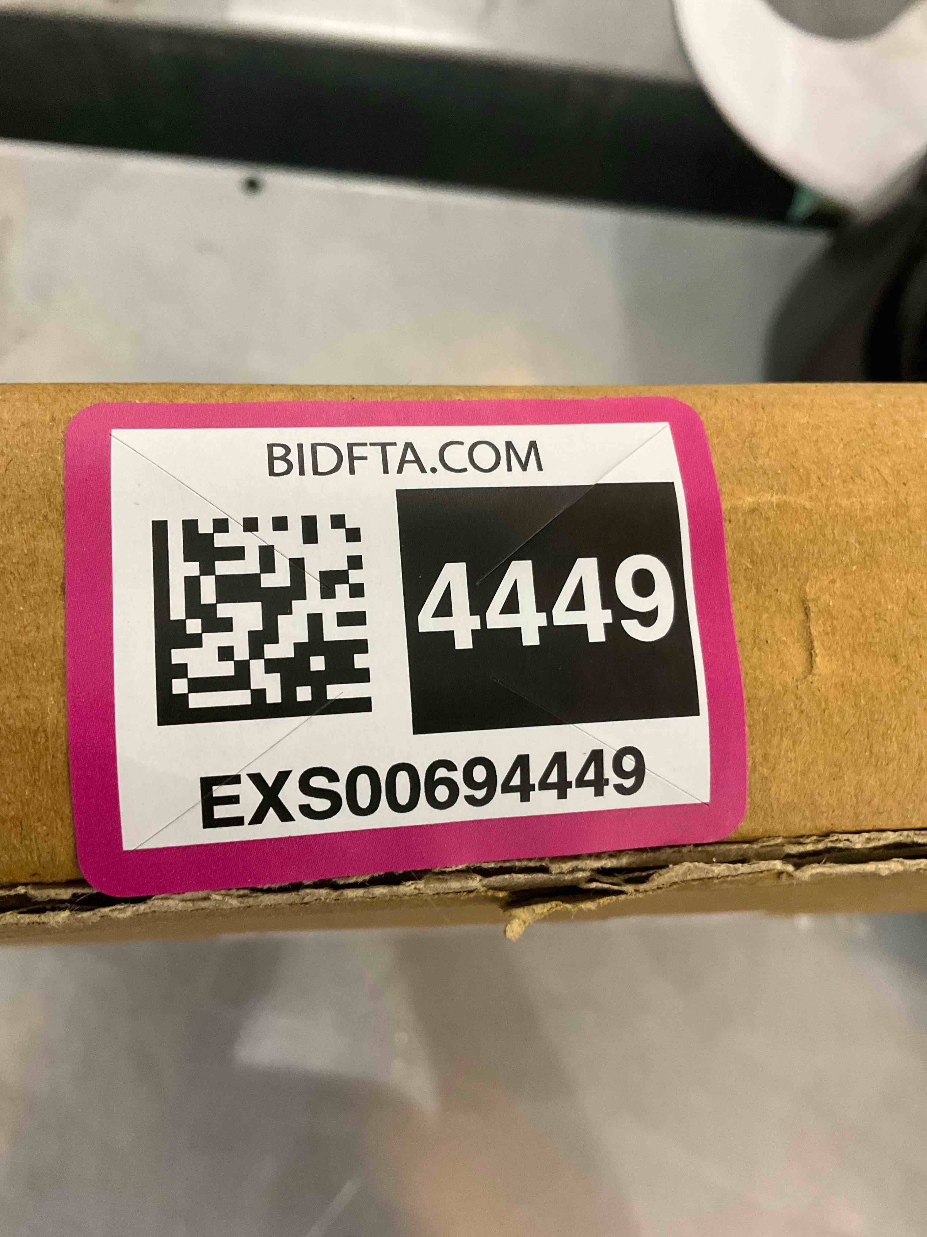 https://s3.amazonaws.com/lotting-images-prod/bidfta/EXS00694449_1699455859744.jpeg
