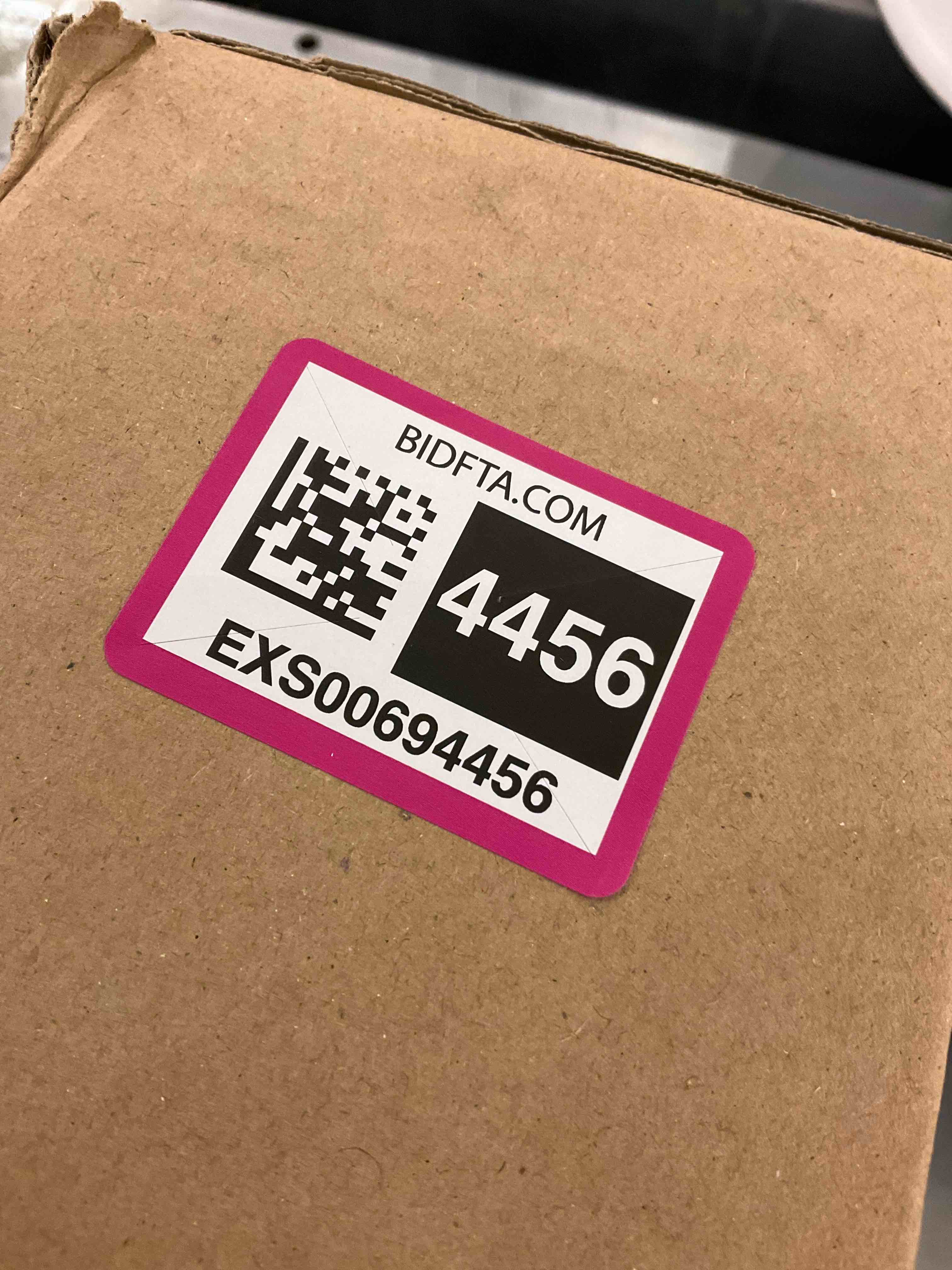 https://s3.amazonaws.com/lotting-images-prod/bidfta/EXS00694456_1699456720970.jpeg