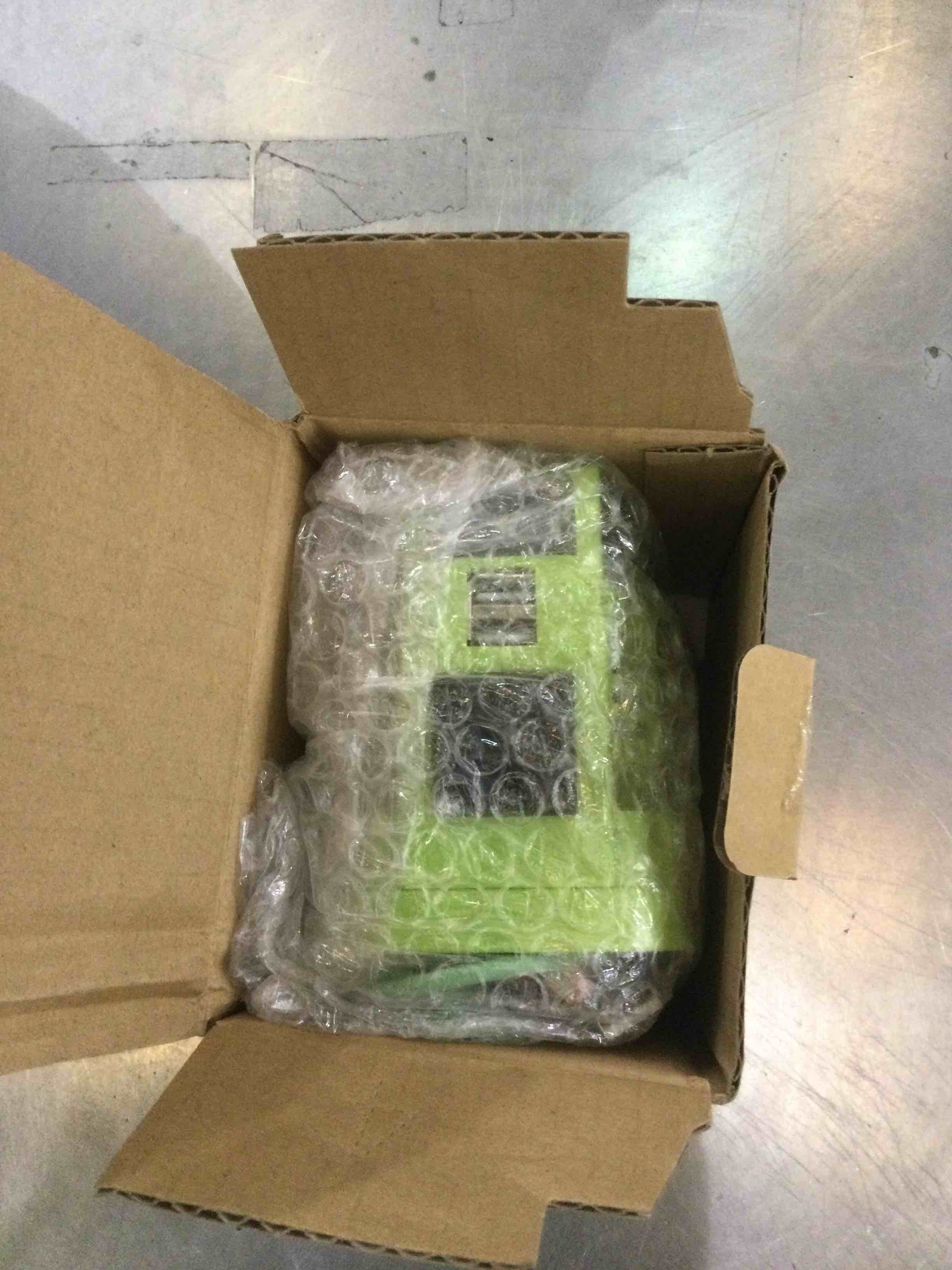 https://s3.amazonaws.com/lotting-images-prod/bidfta/EXS00695470_1698774491303.jpeg