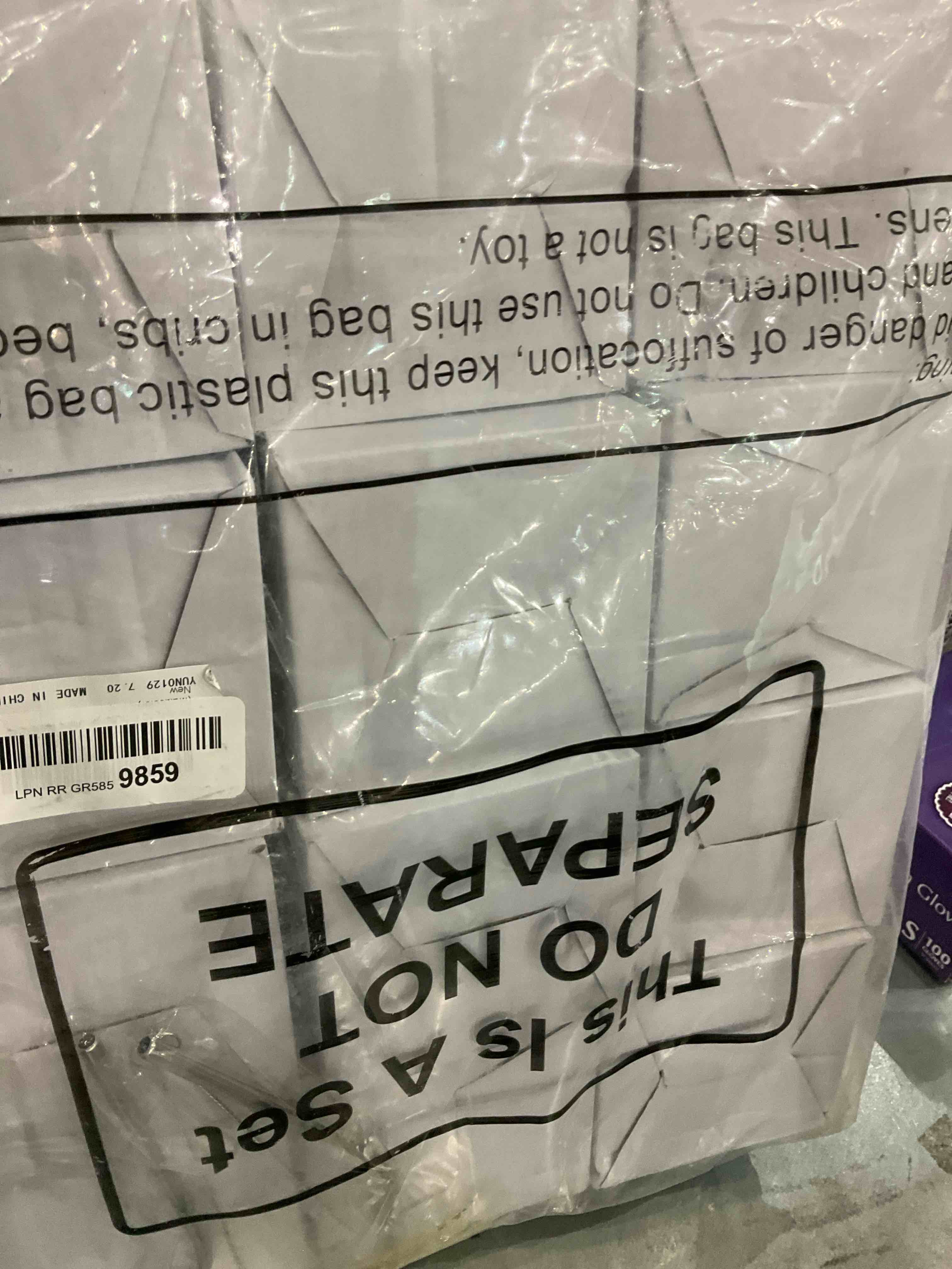 https://s3.amazonaws.com/lotting-images-prod/bidfta/EXS00695695_1697728746930.jpeg