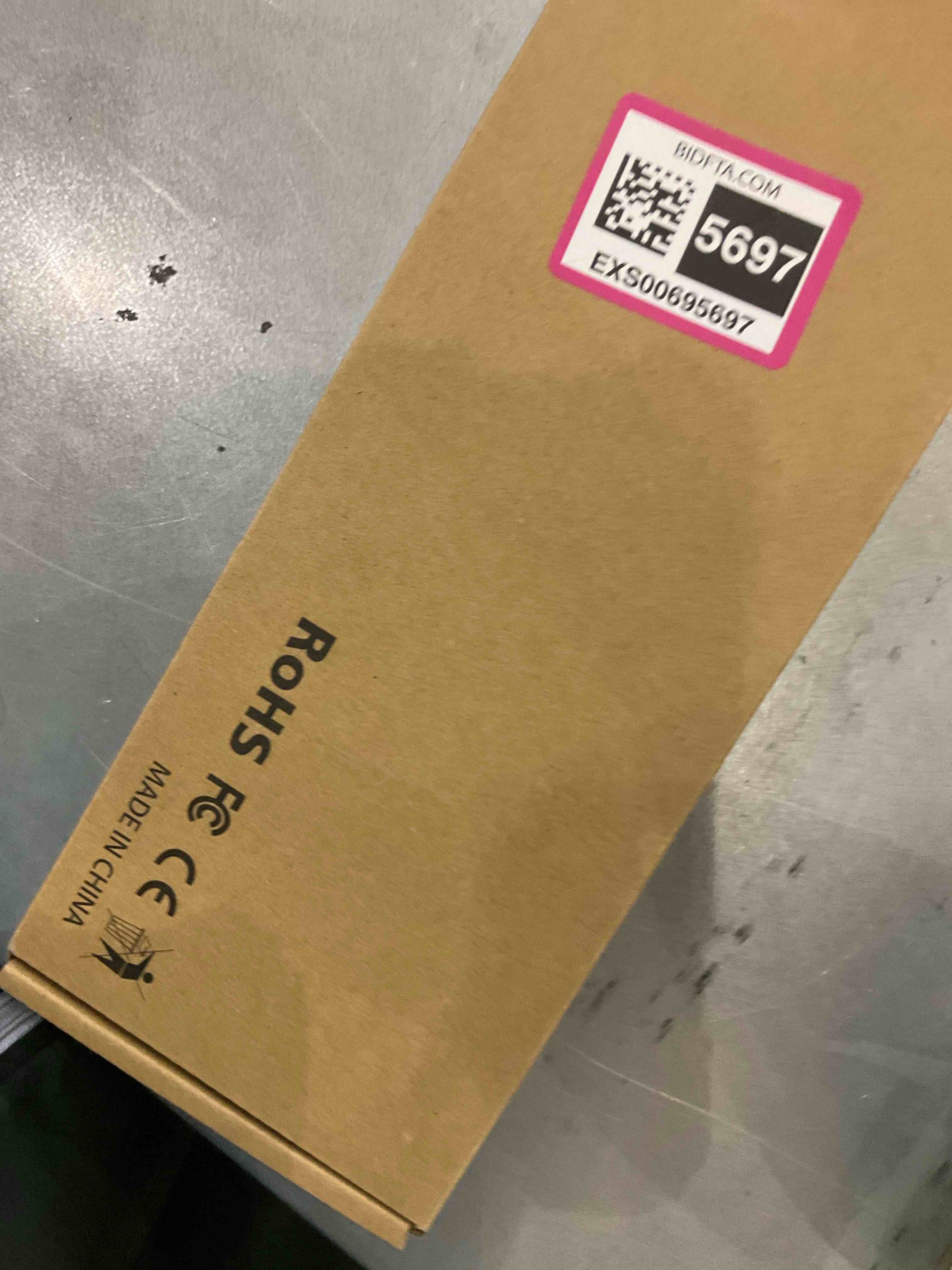 https://s3.amazonaws.com/lotting-images-prod/bidfta/EXS00695697_1697728857795.jpeg