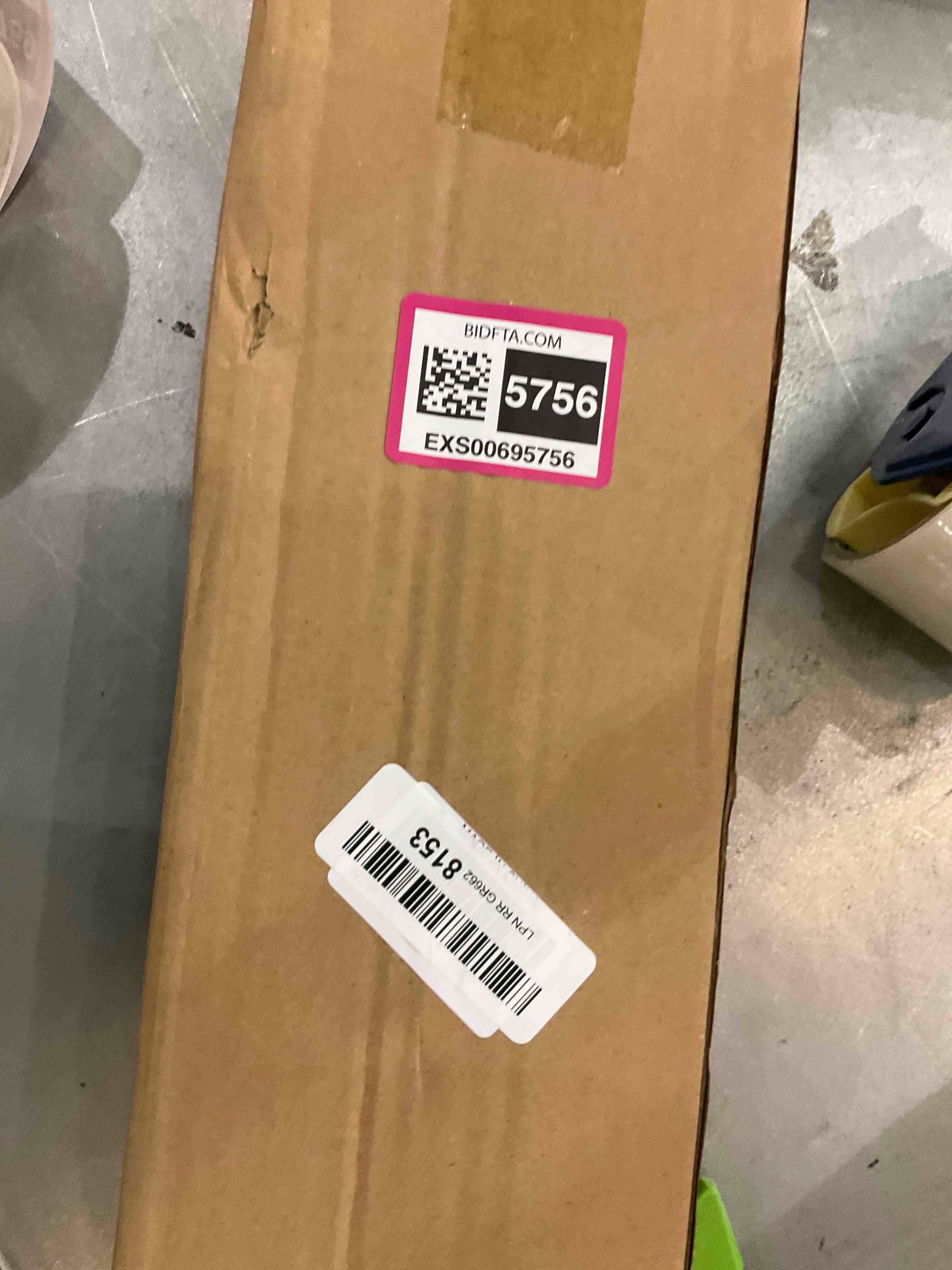 https://s3.amazonaws.com/lotting-images-prod/bidfta/EXS00695756_1697743568278.jpeg