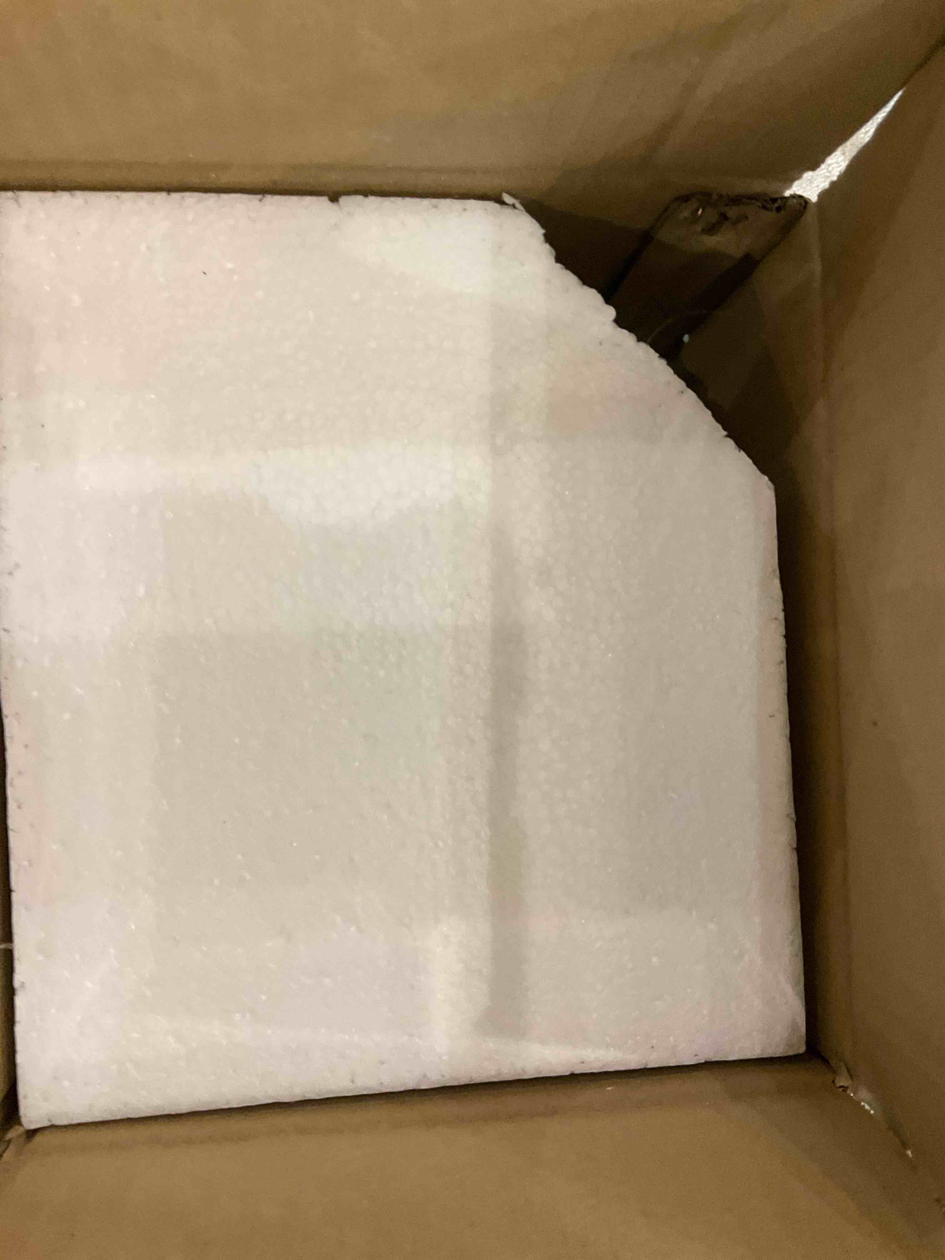 https://s3.amazonaws.com/lotting-images-prod/bidfta/EXS00695966_1698070665319.jpeg