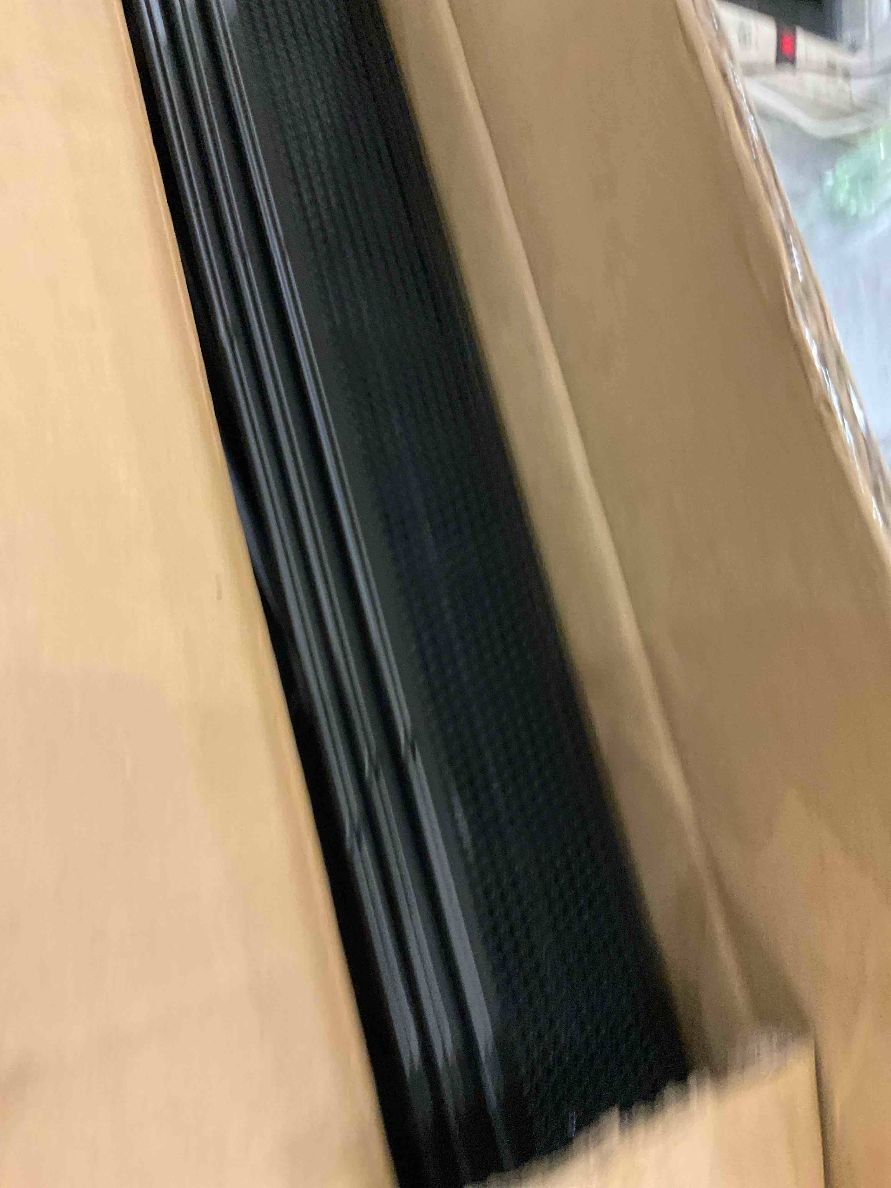 https://s3.amazonaws.com/lotting-images-prod/bidfta/EXS00695969_1698072034109.jpeg