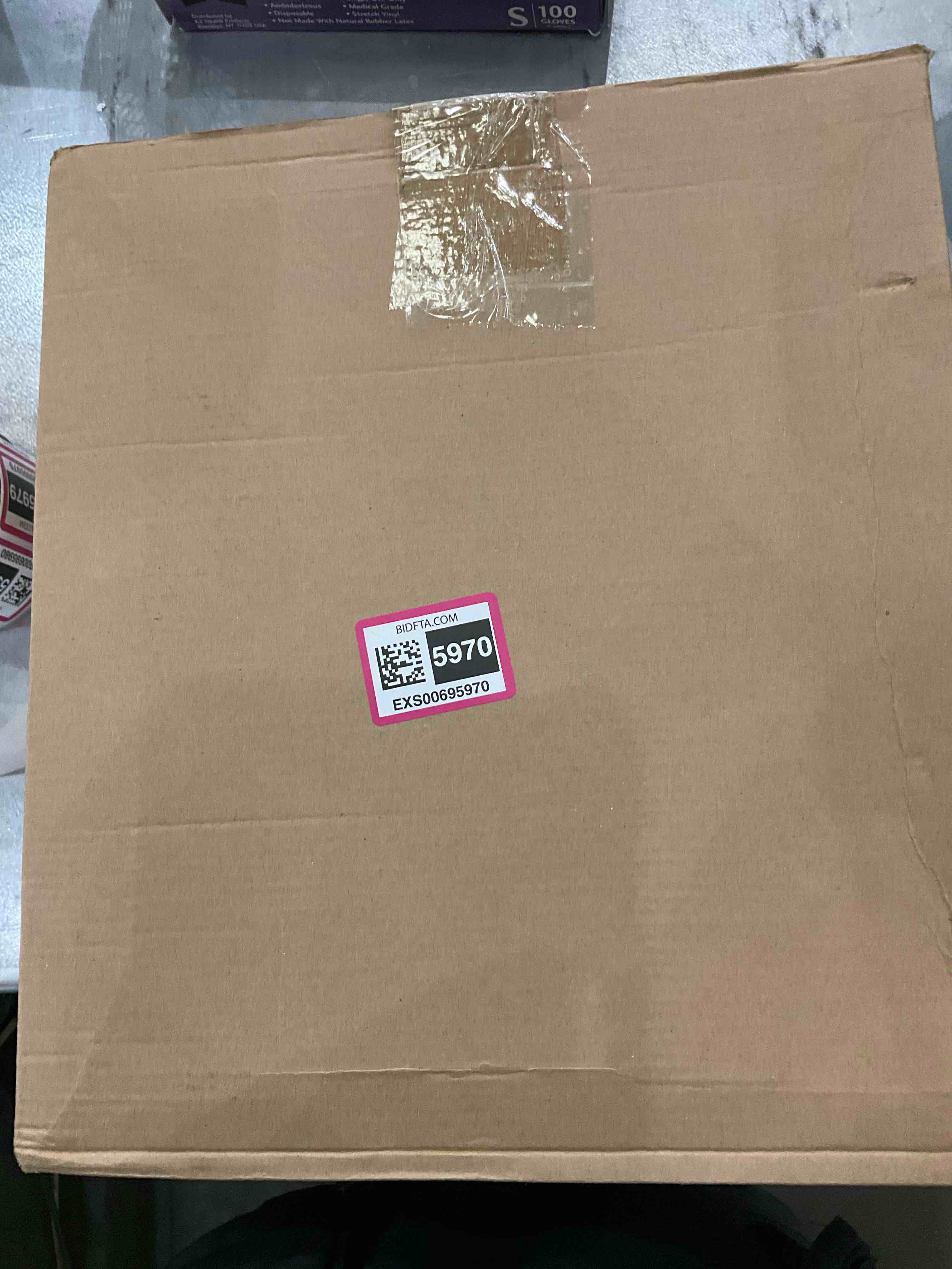 https://s3.amazonaws.com/lotting-images-prod/bidfta/EXS00695970_1698072122613.jpeg