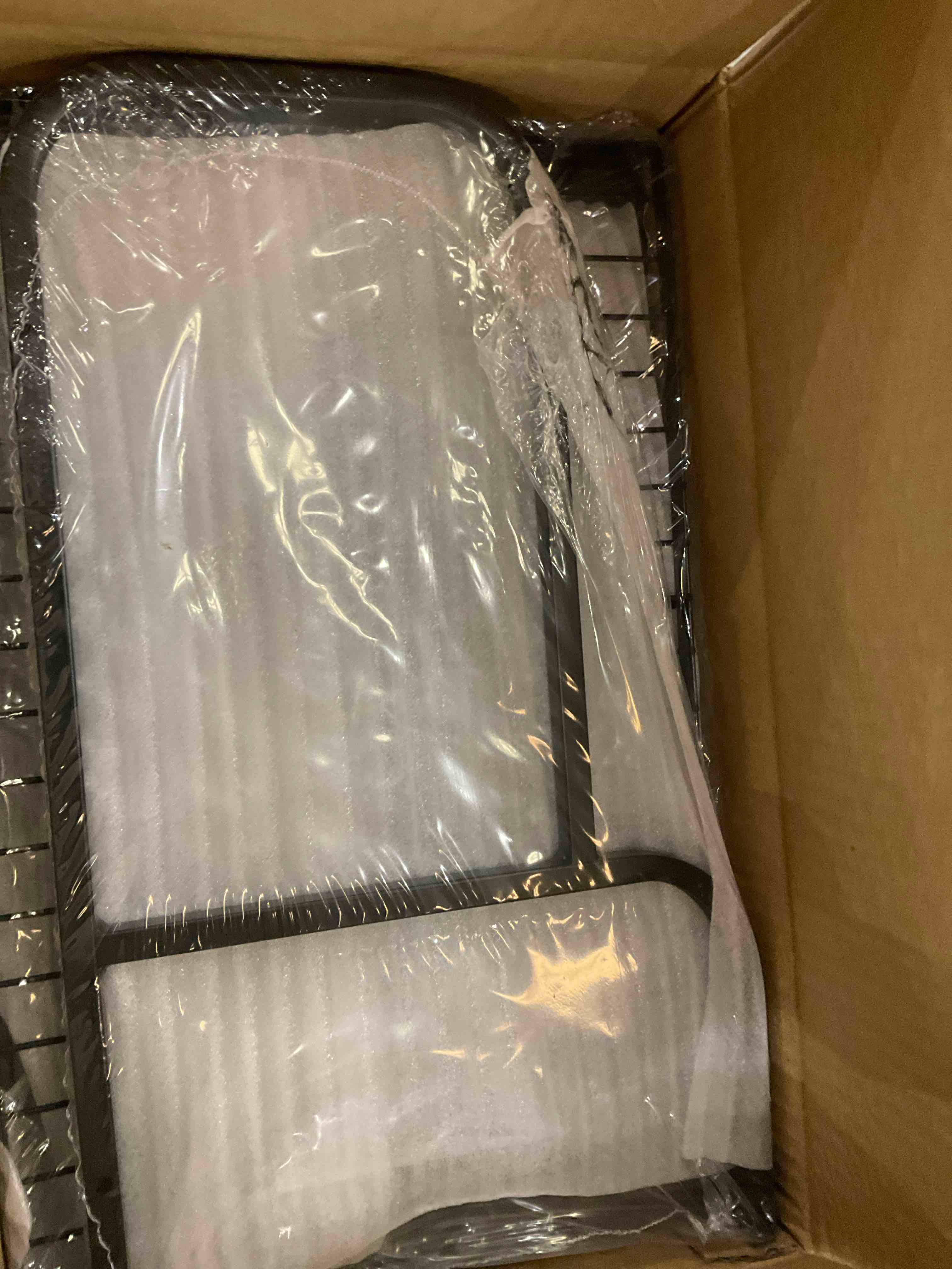 https://s3.amazonaws.com/lotting-images-prod/bidfta/EXS00695974_1698072618820.jpeg