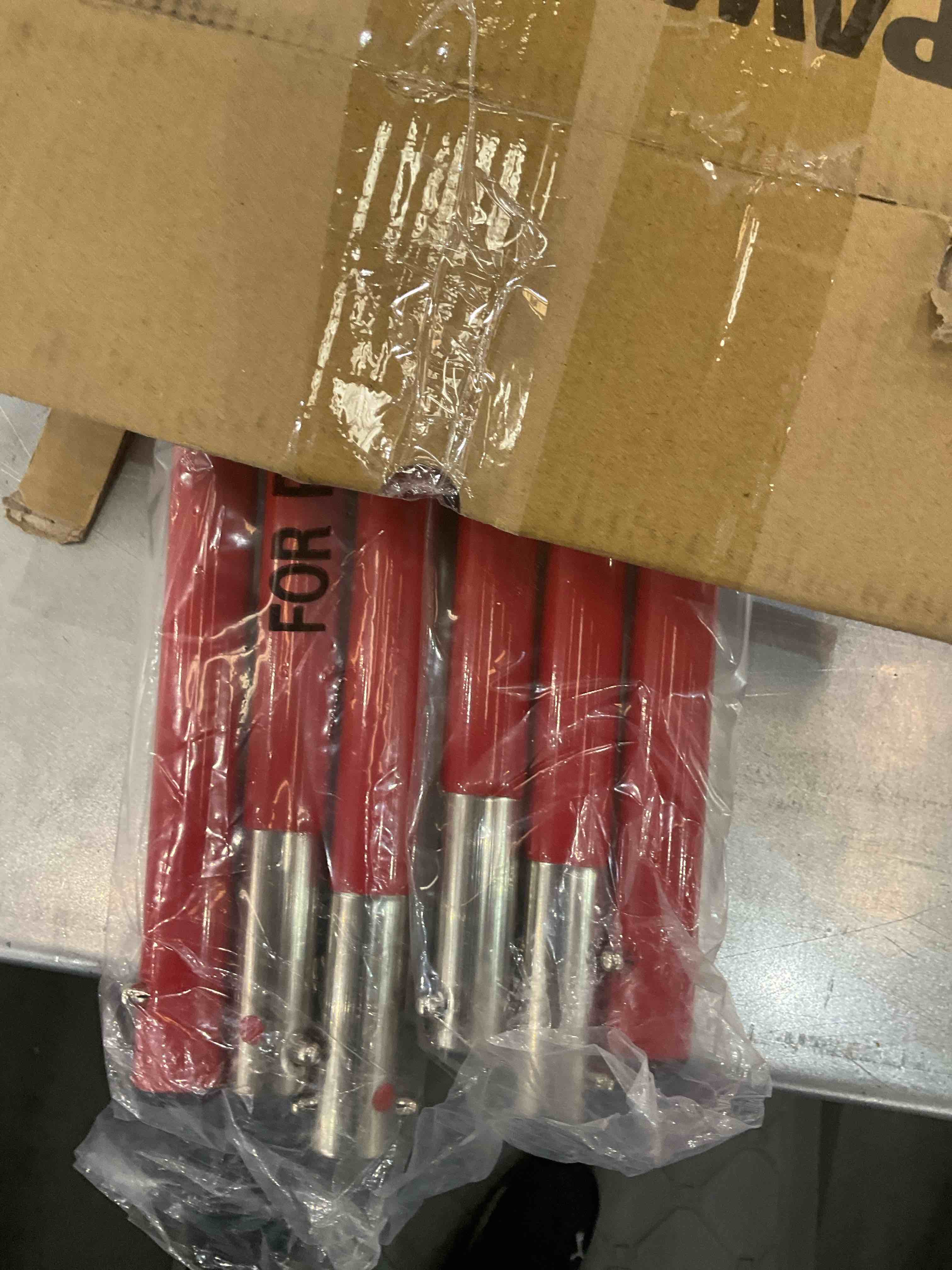 https://s3.amazonaws.com/lotting-images-prod/bidfta/EXS00696385_1697743669311.jpeg