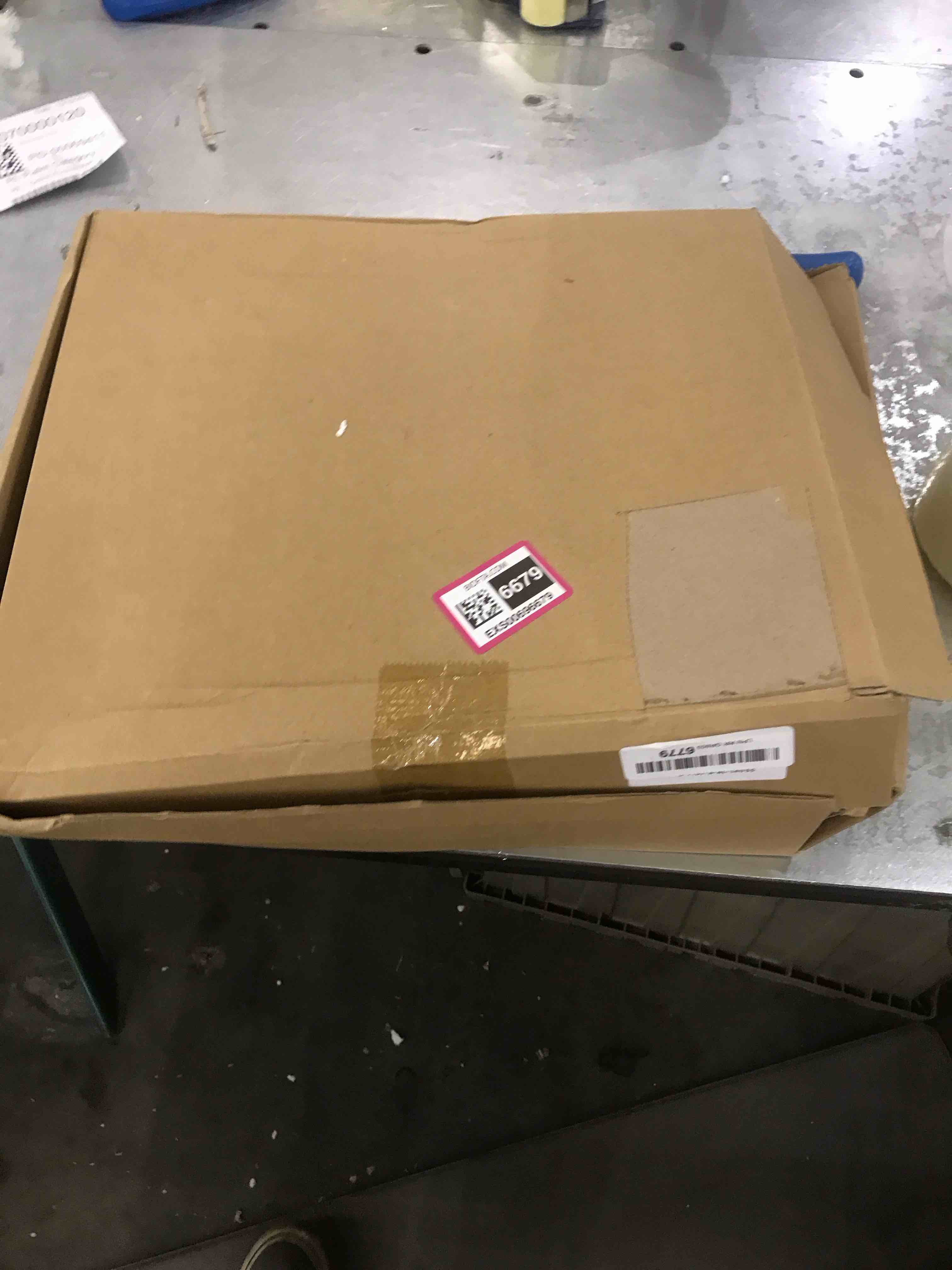 https://s3.amazonaws.com/lotting-images-prod/bidfta/EXS00696679_1697737076374.jpeg