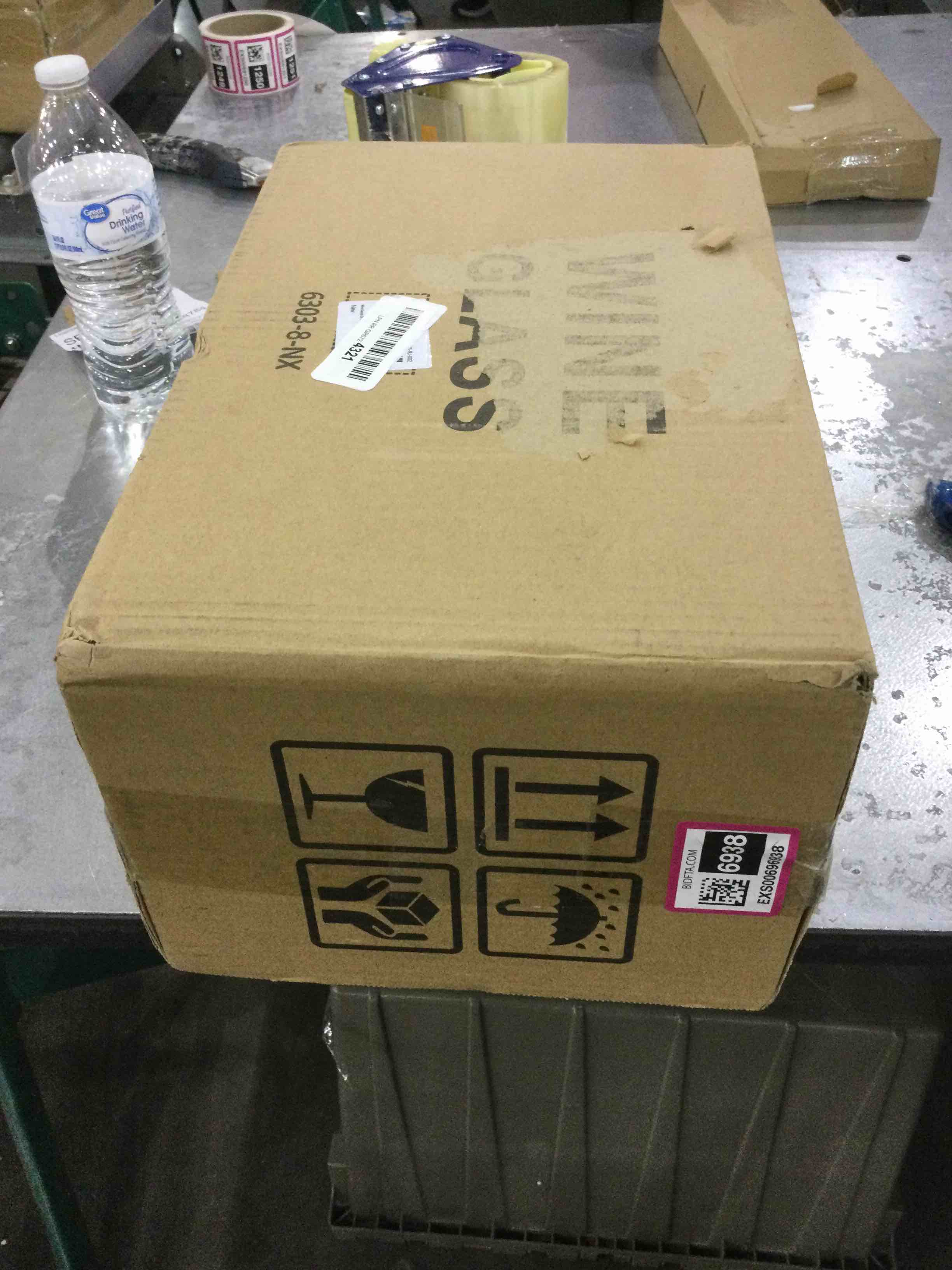 https://s3.amazonaws.com/lotting-images-prod/bidfta/EXS00696938_1698063872148.jpeg