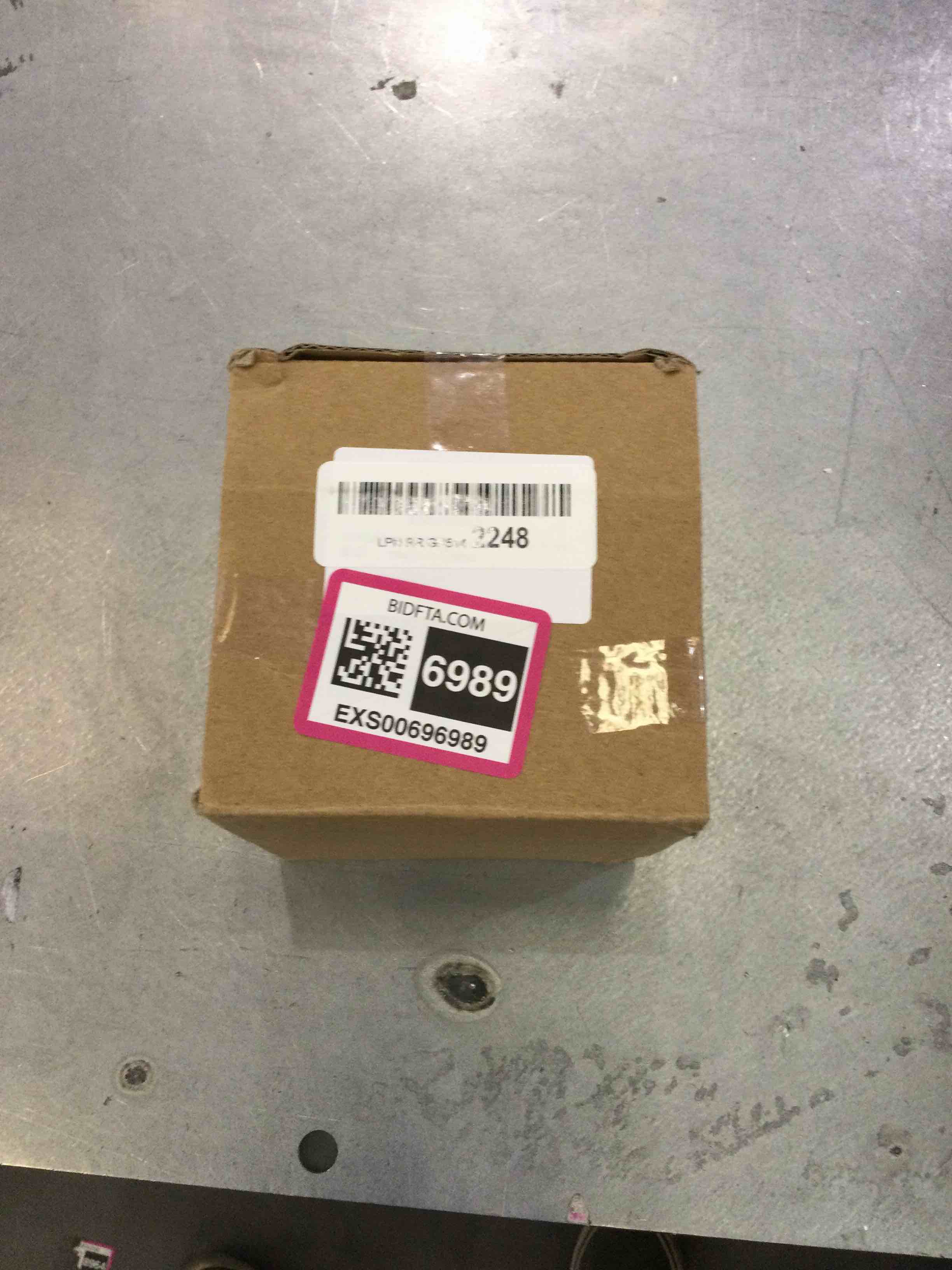 https://s3.amazonaws.com/lotting-images-prod/bidfta/EXS00696989_1698071267474.jpeg