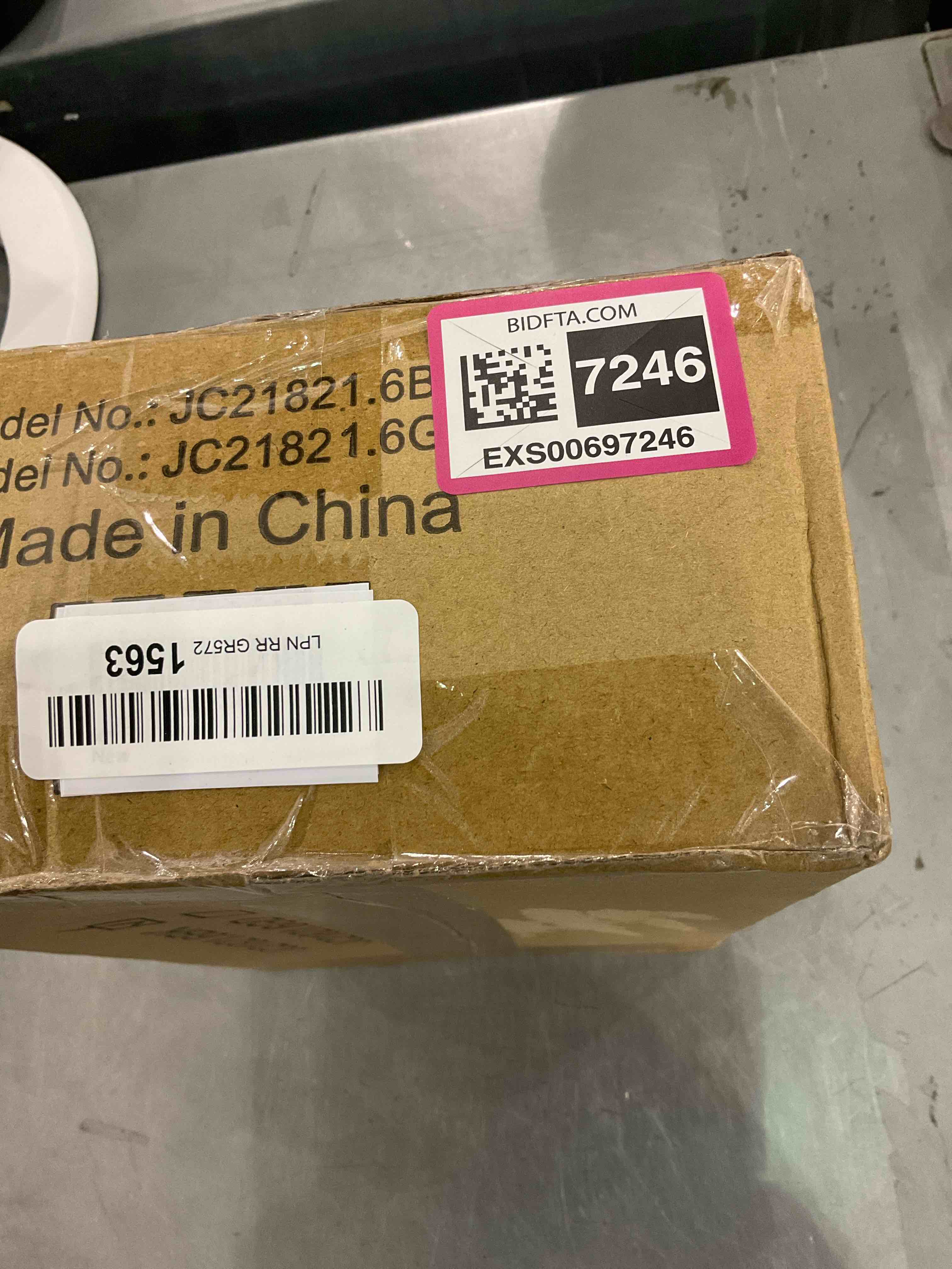 https://s3.amazonaws.com/lotting-images-prod/bidfta/EXS00697246_1698060476951.jpeg
