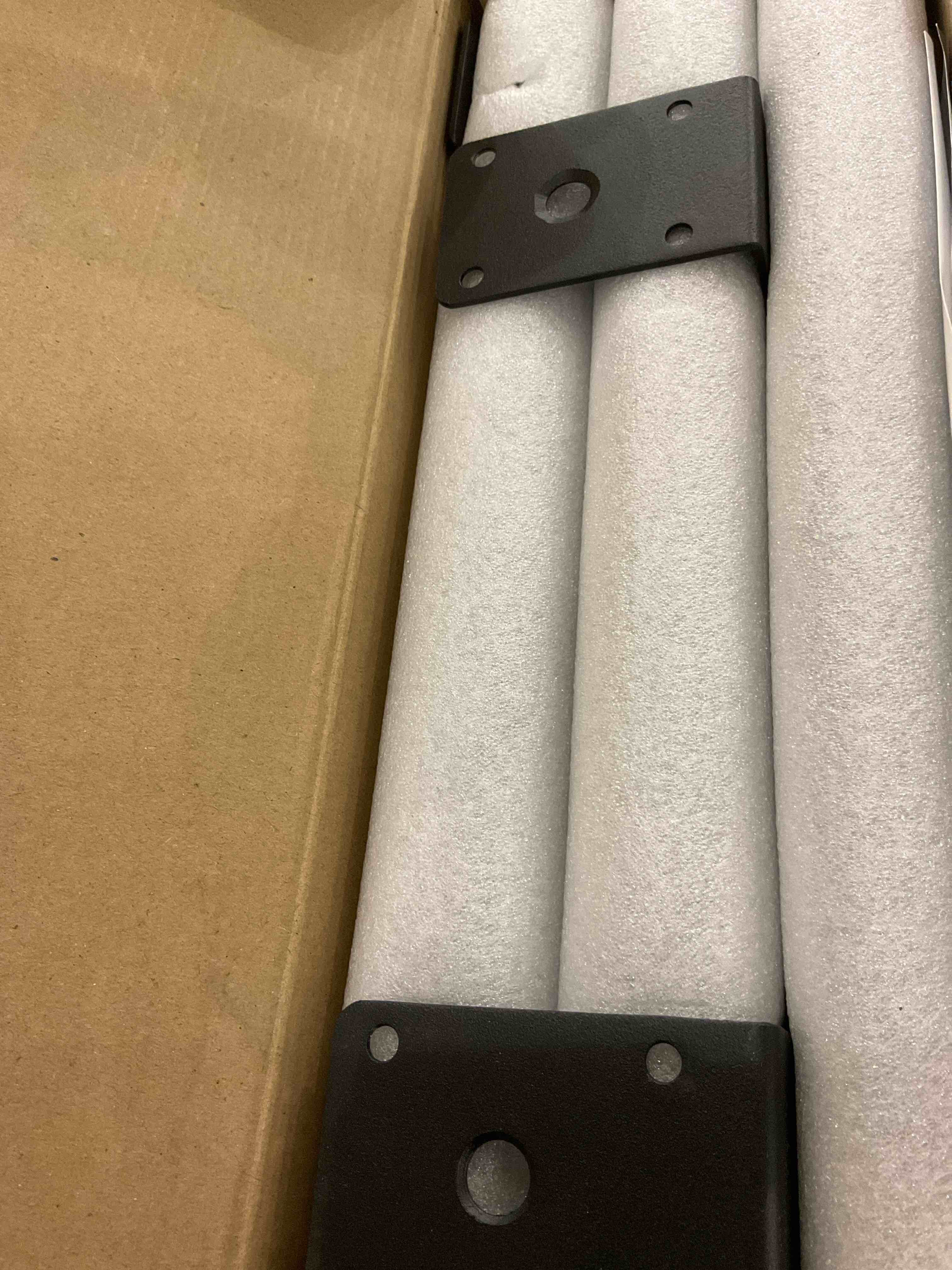 https://s3.amazonaws.com/lotting-images-prod/bidfta/EXS00698264_1697726019861.jpeg
