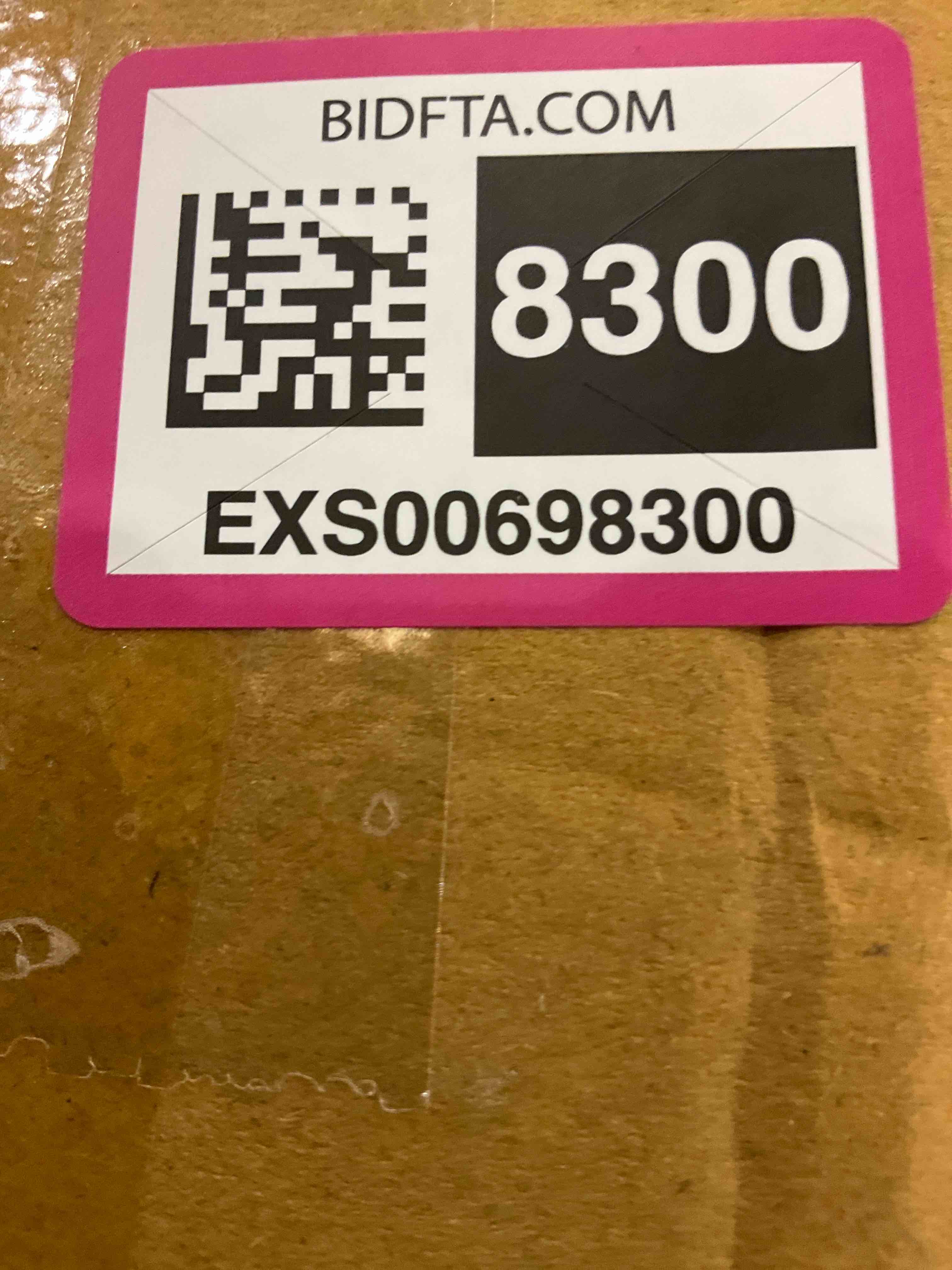 https://s3.amazonaws.com/lotting-images-prod/bidfta/EXS00698300_1697736909598.jpeg