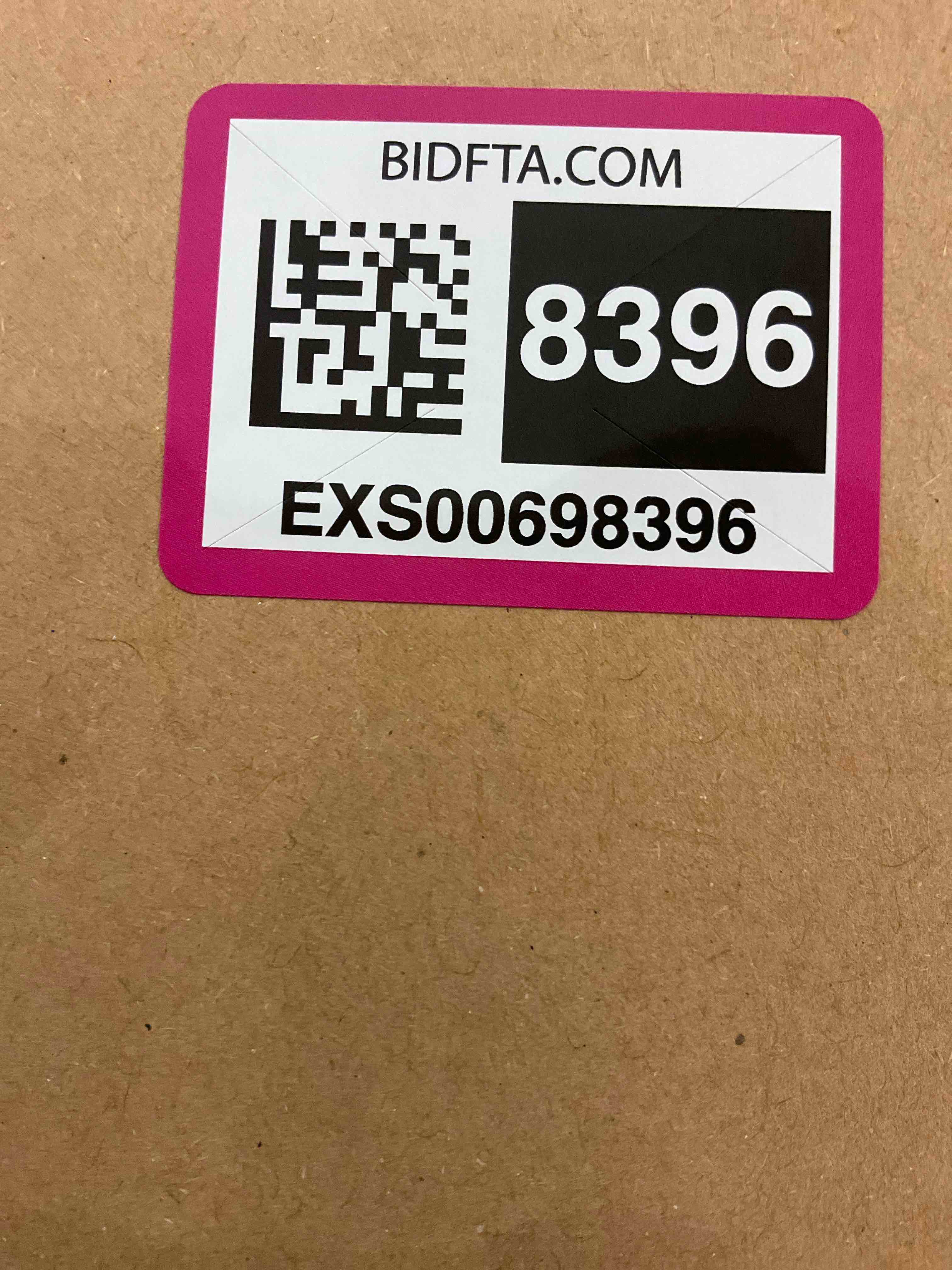 https://s3.amazonaws.com/lotting-images-prod/bidfta/EXS00698396_1697812532700.jpeg