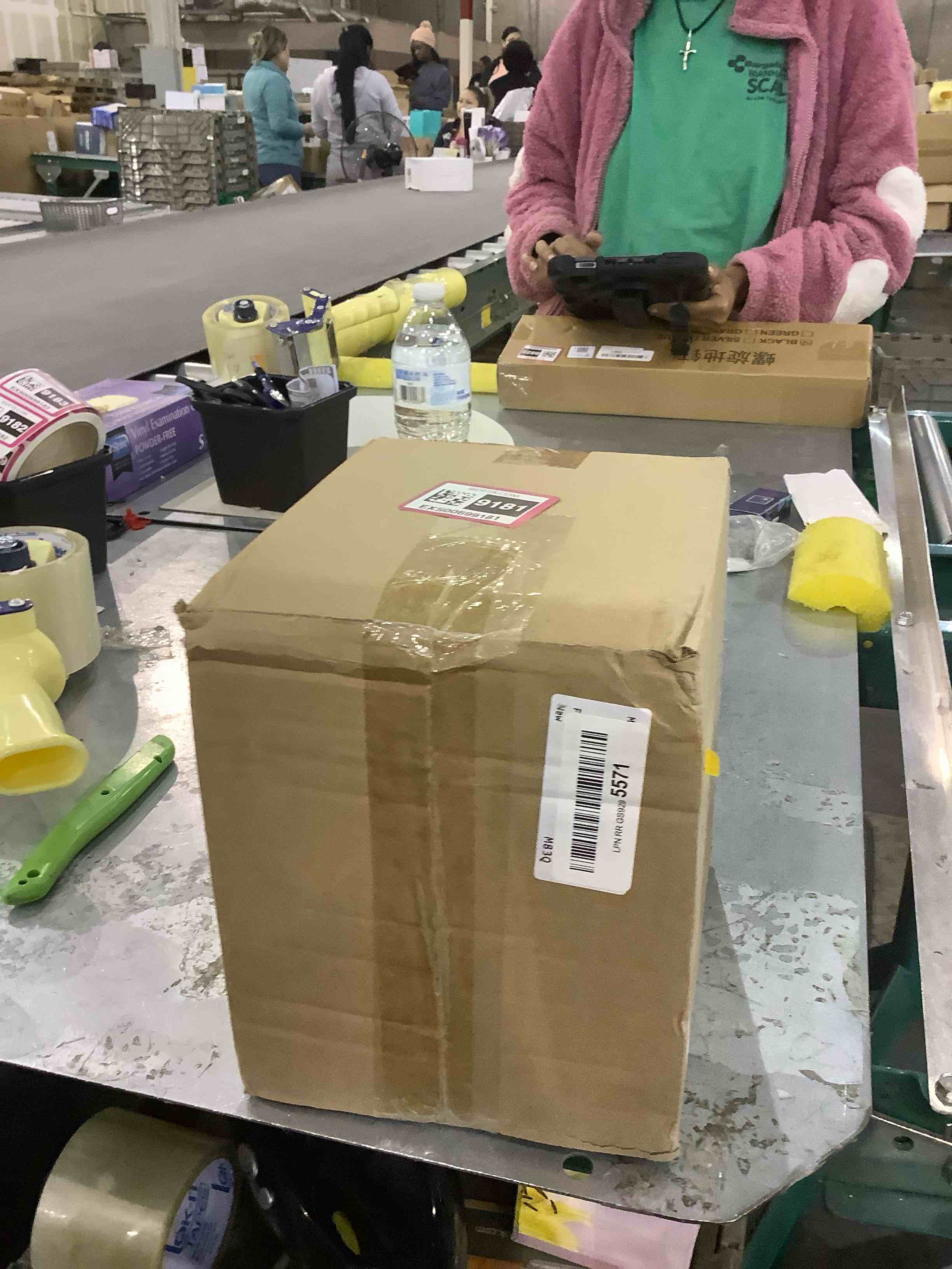https://s3.amazonaws.com/lotting-images-prod/bidfta/EXS00699181_1697716978571.jpeg