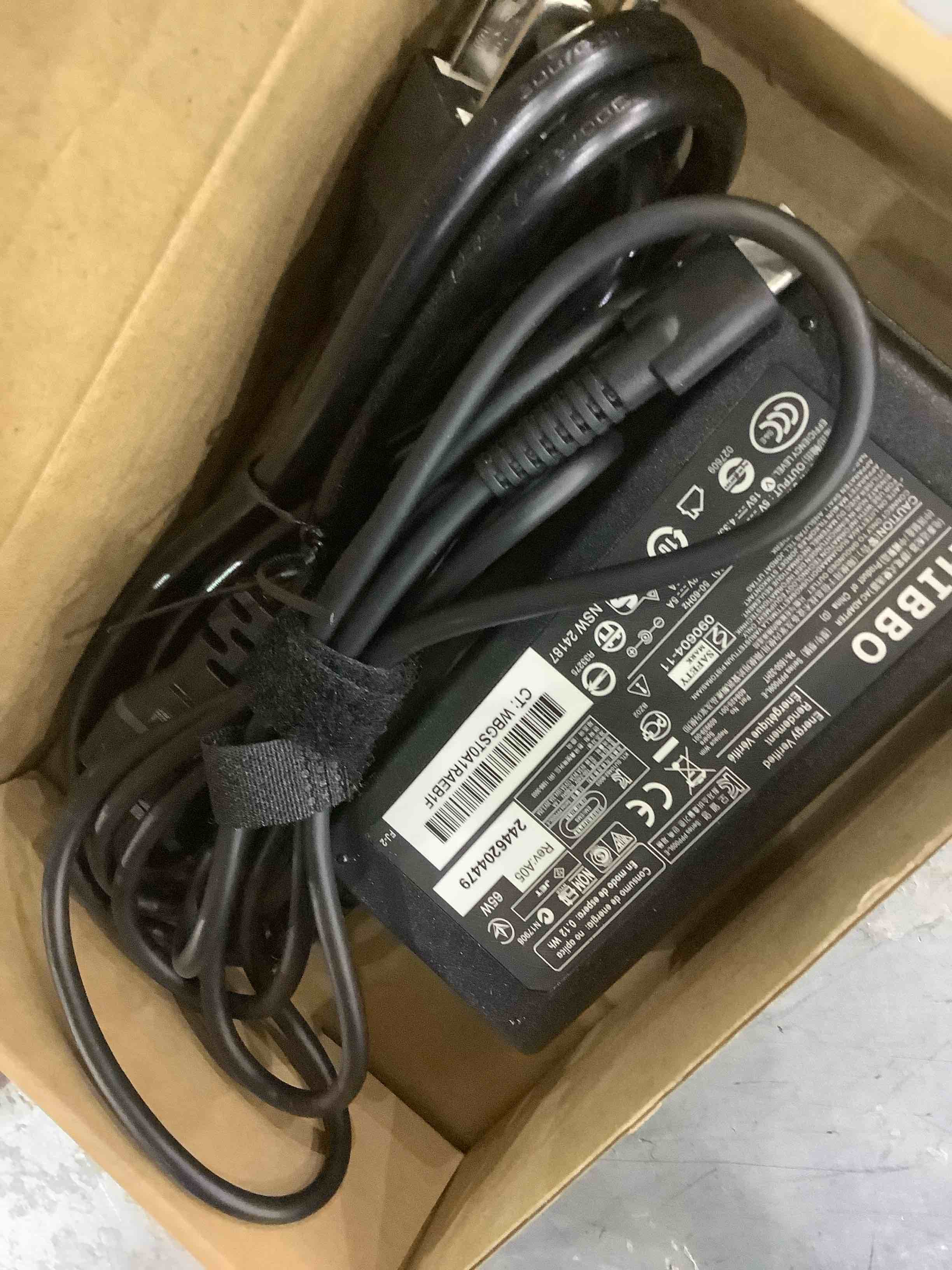 https://s3.amazonaws.com/lotting-images-prod/bidfta/EXS00699325_1697739543479.jpeg