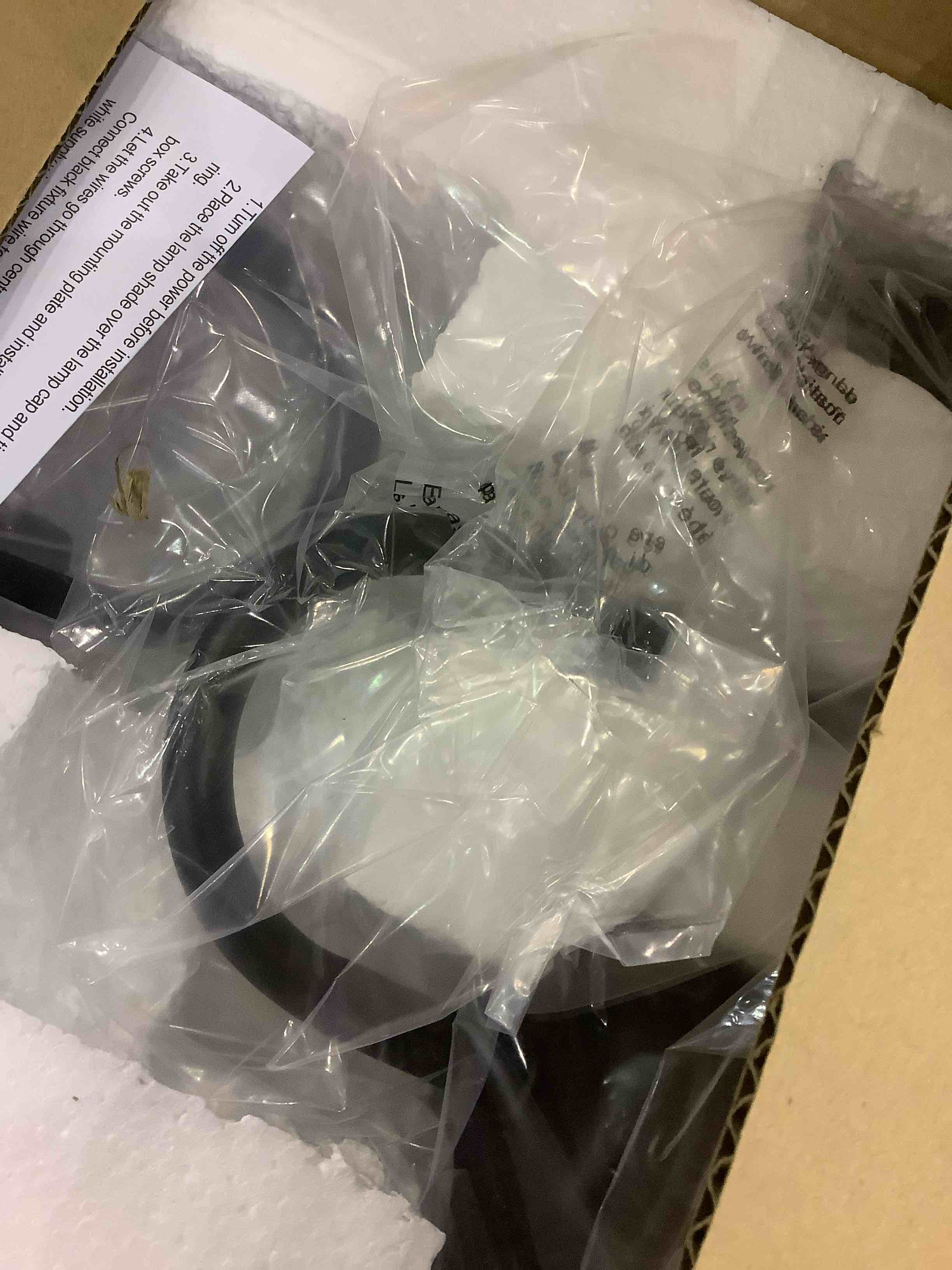 https://s3.amazonaws.com/lotting-images-prod/bidfta/EXS00699379_1697801123221.jpeg