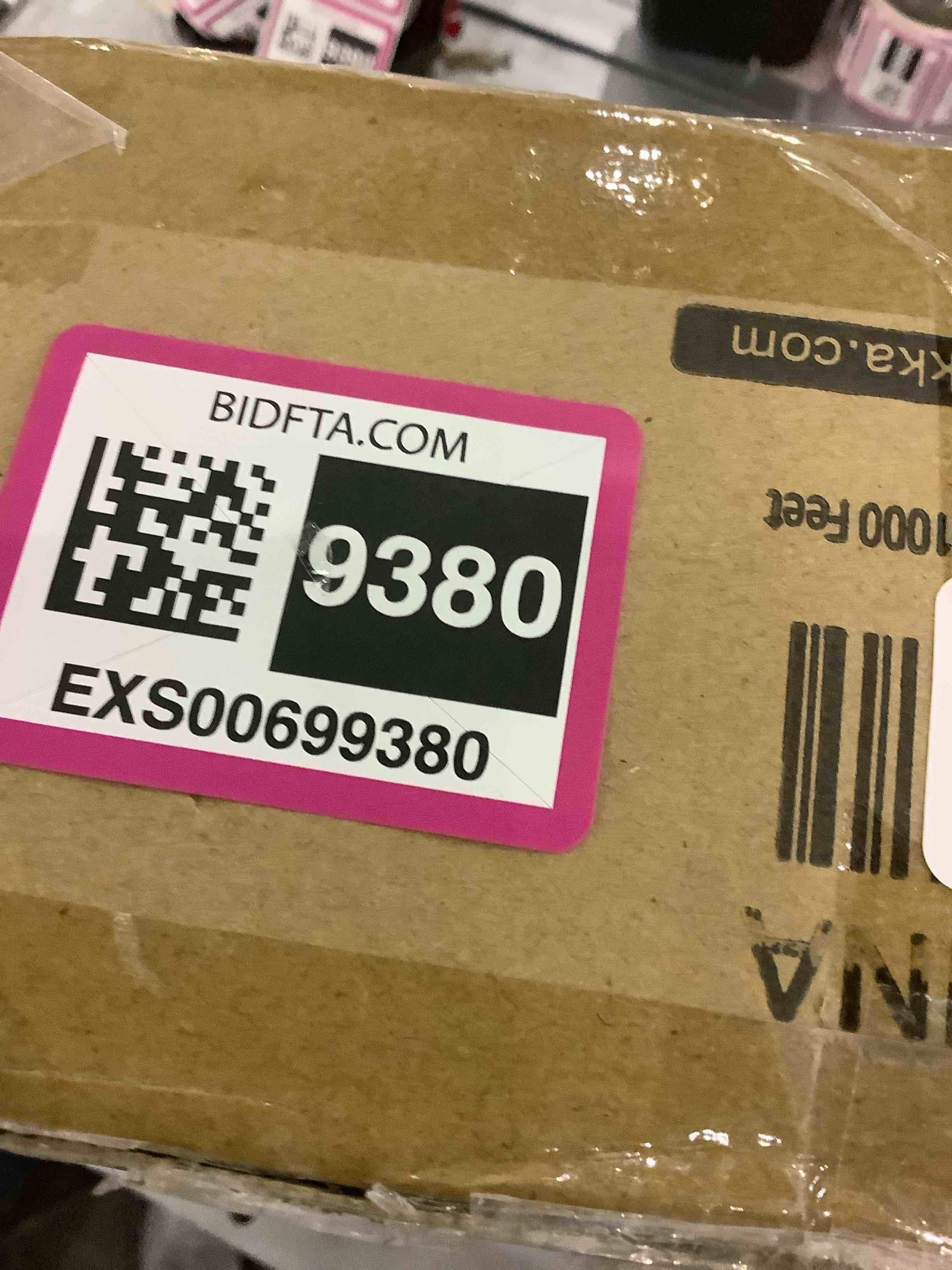 https://s3.amazonaws.com/lotting-images-prod/bidfta/EXS00699380_1697801199839.jpeg
