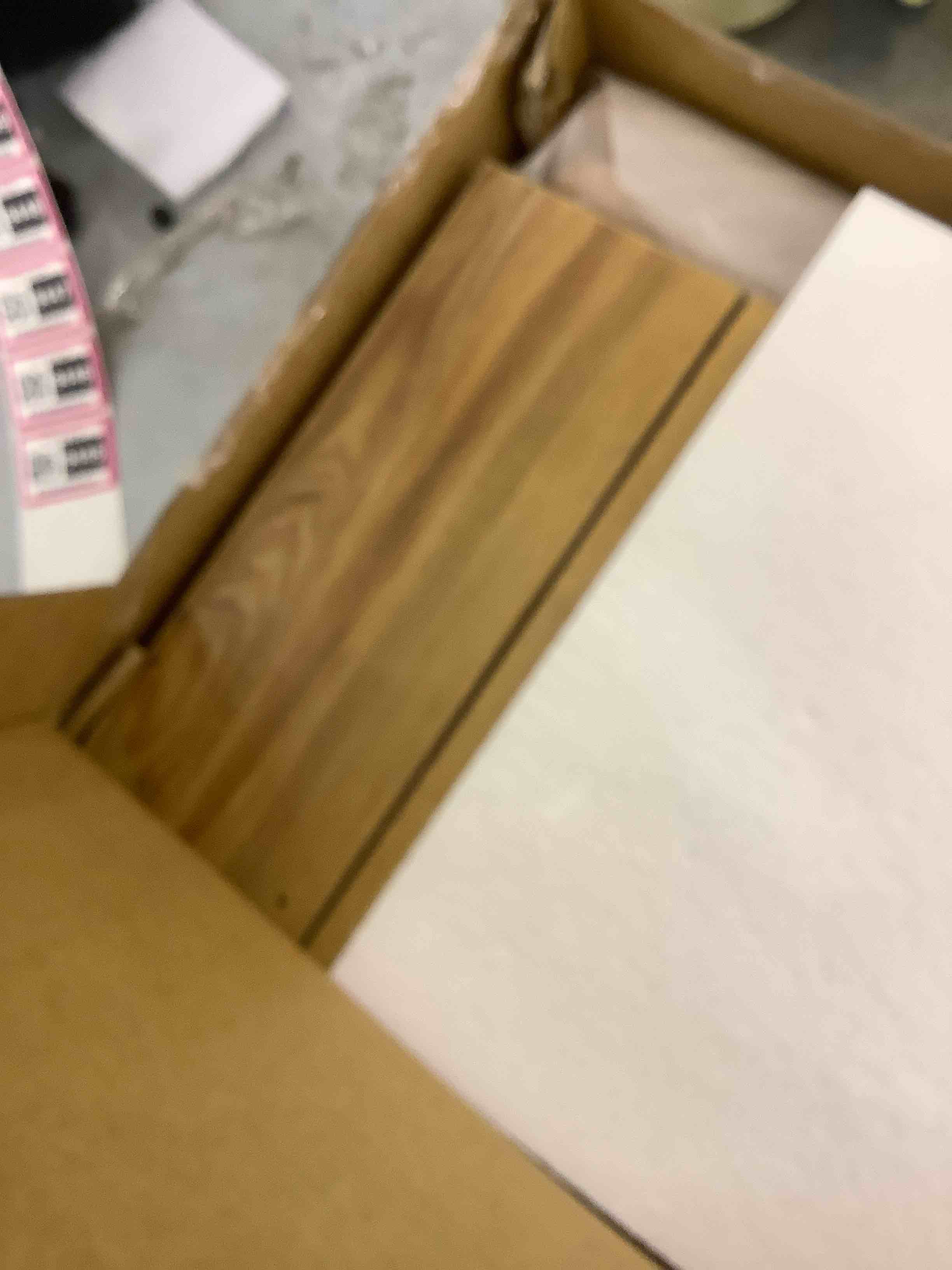 https://s3.amazonaws.com/lotting-images-prod/bidfta/EXS00699444_1697824492662.jpeg