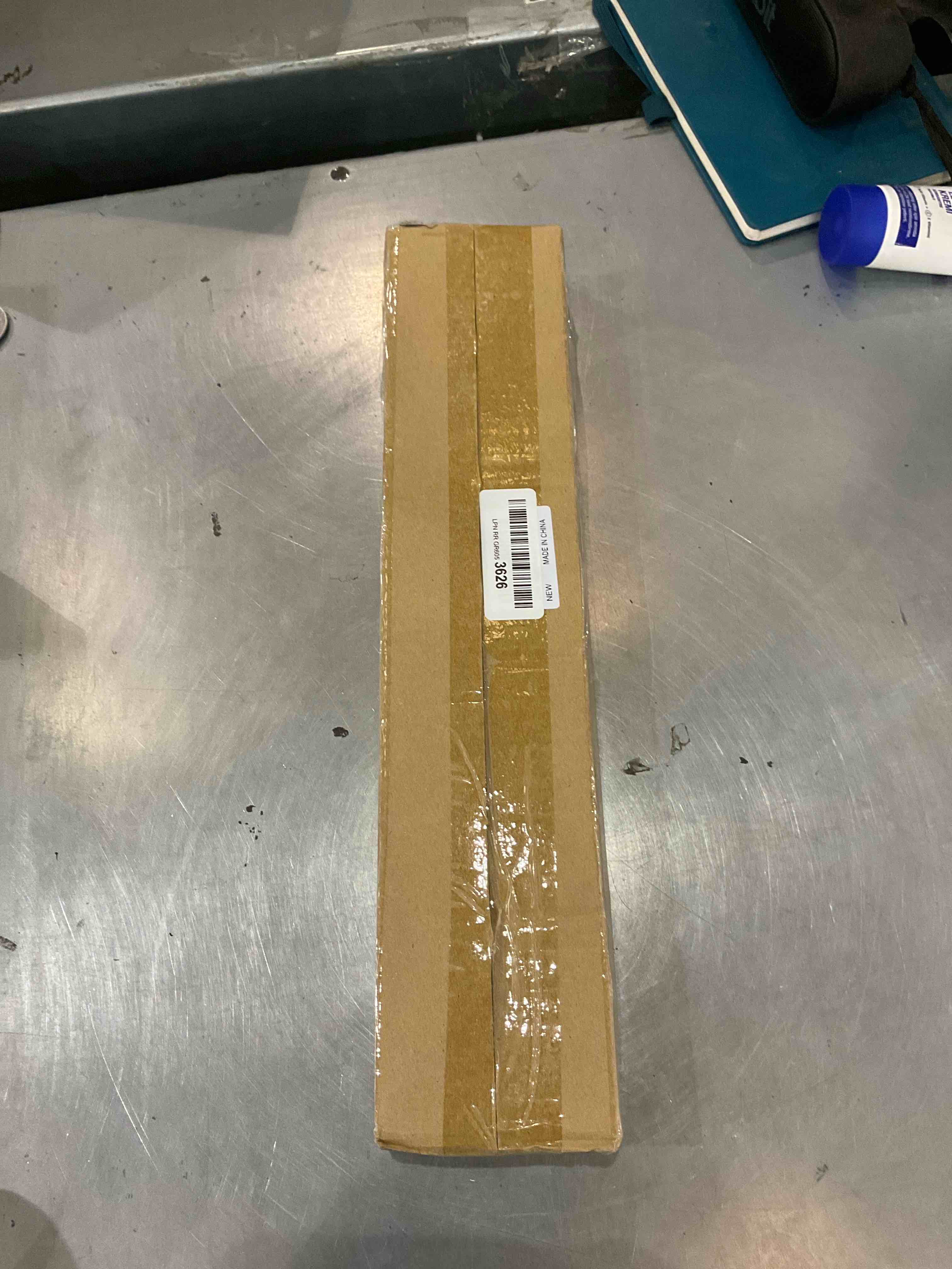 https://s3.amazonaws.com/lotting-images-prod/bidfta/EXS00699848_1697736626911.jpeg